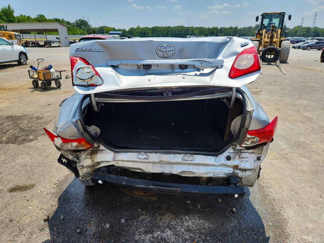 2010 Toyota Corolla Le Silver vin: JTDBU4EE6AJ070610