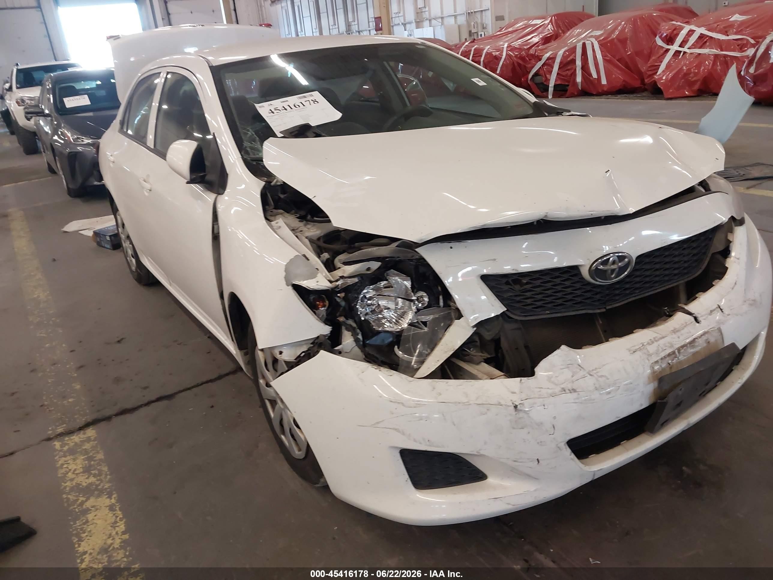 2010 Toyota Corolla Le White vin: JTDBU4EE6AJ079131