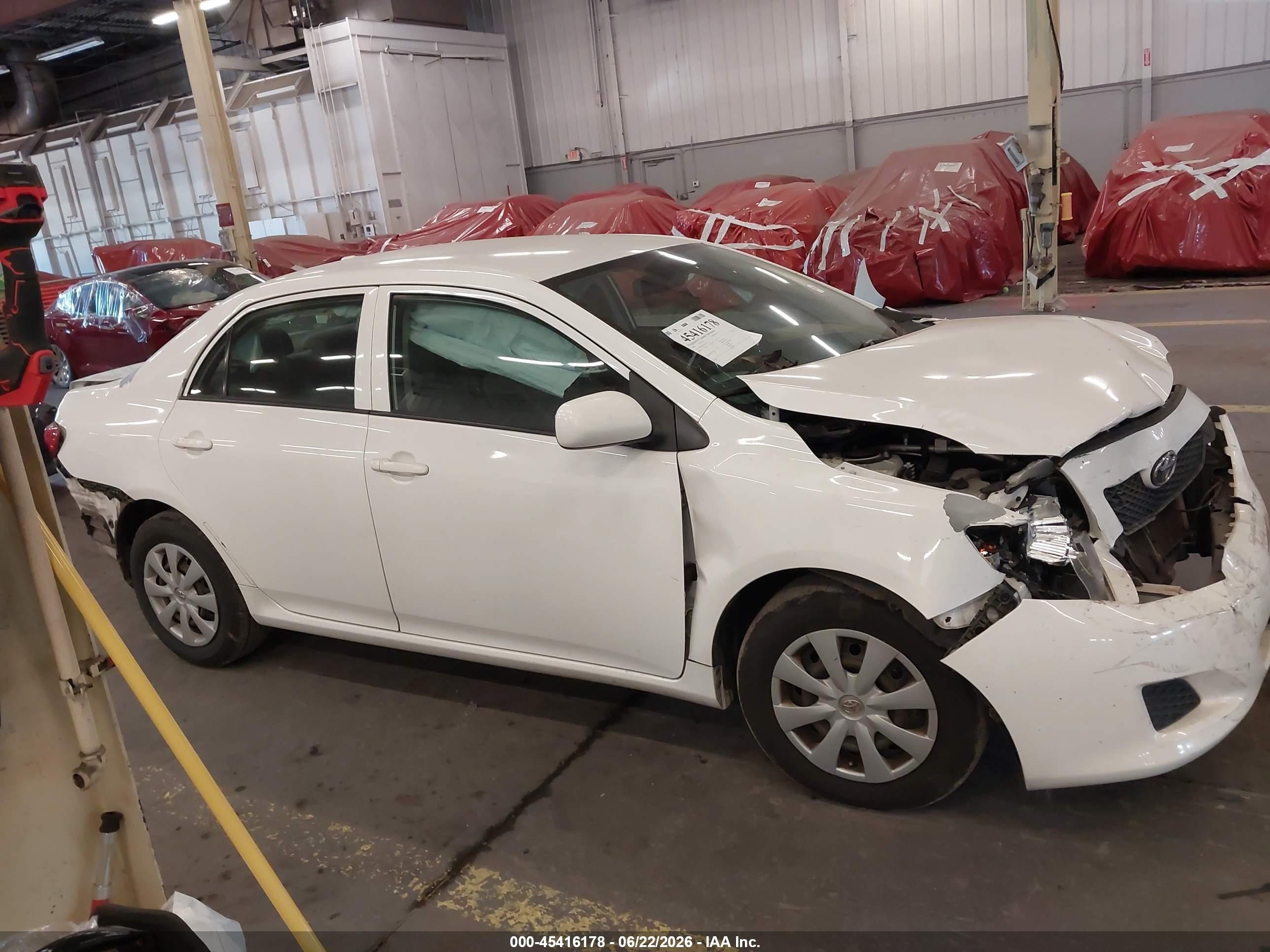 2010 Toyota Corolla Le White vin: JTDBU4EE6AJ079131