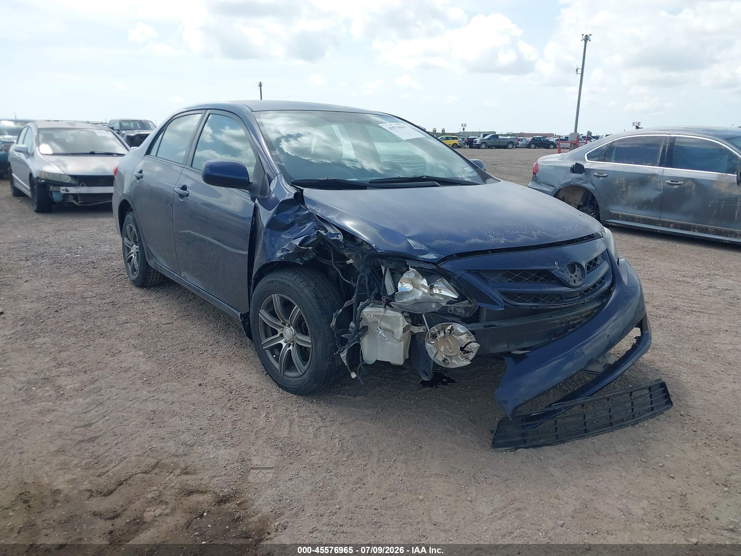 2011 Toyota Corolla Le Blue vin: JTDBU4EE6B9125026