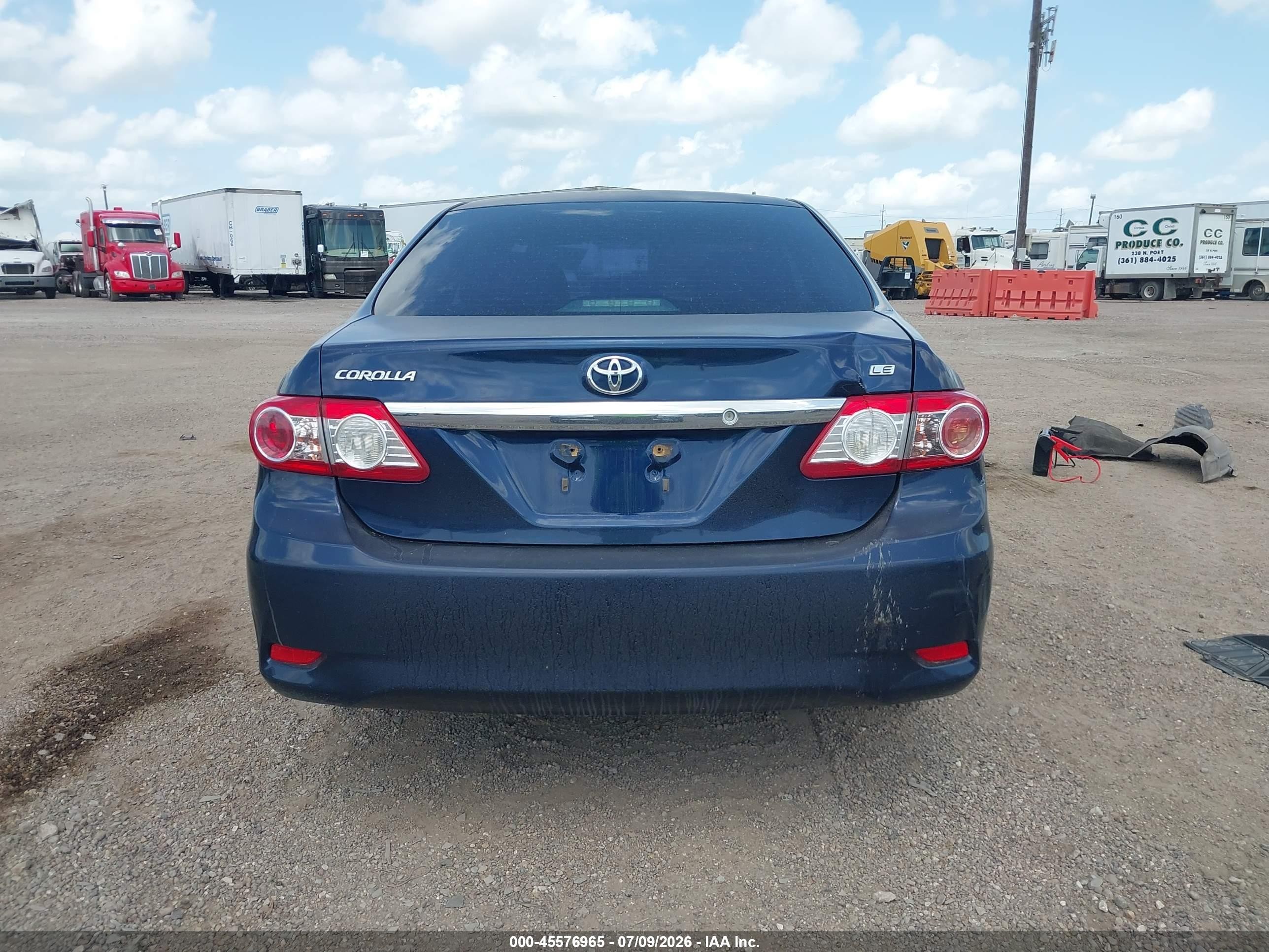 2011 Toyota Corolla Le Blue vin: JTDBU4EE6B9125026