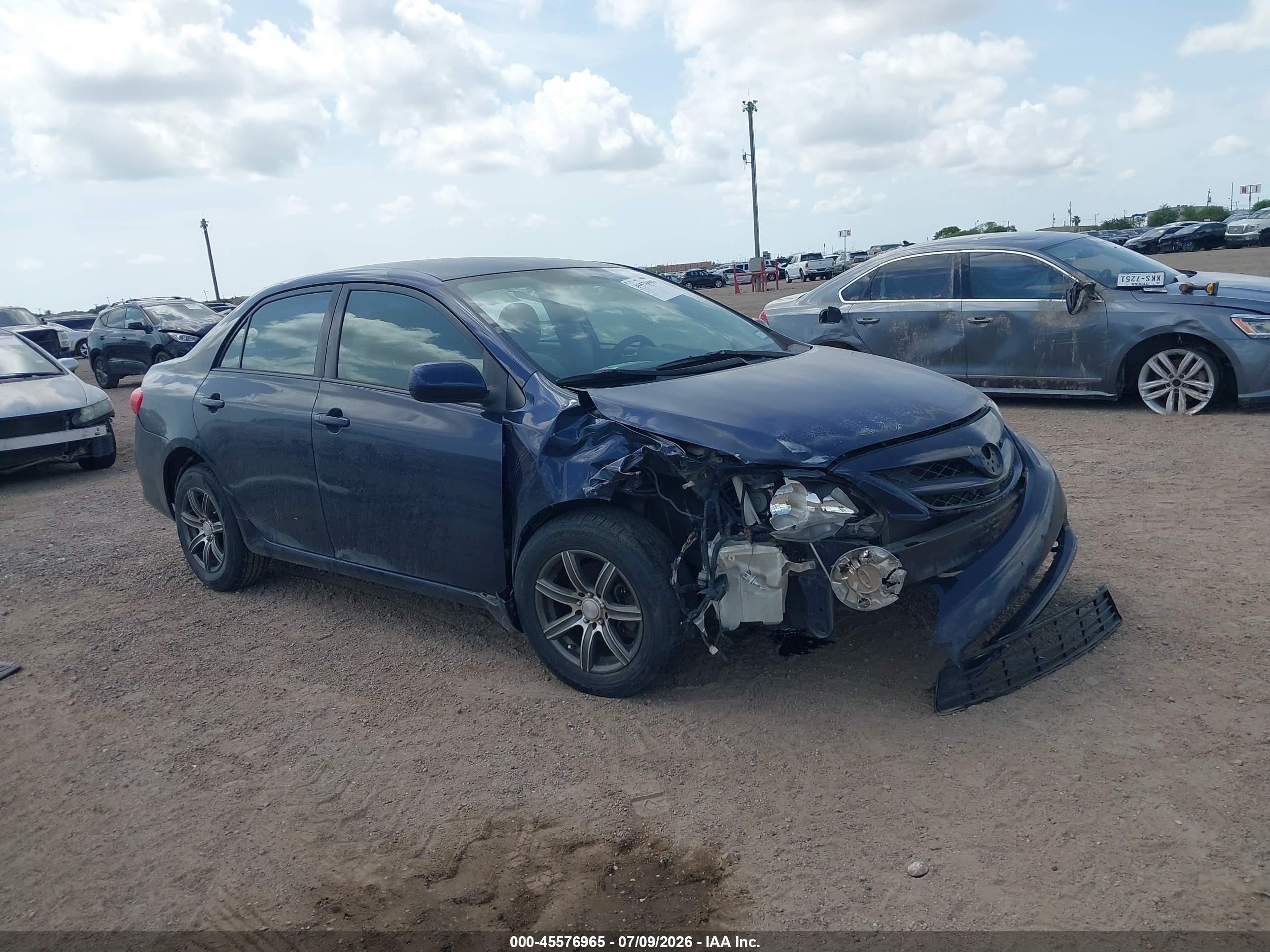 2011 Toyota Corolla Le Blue vin: JTDBU4EE6B9125026