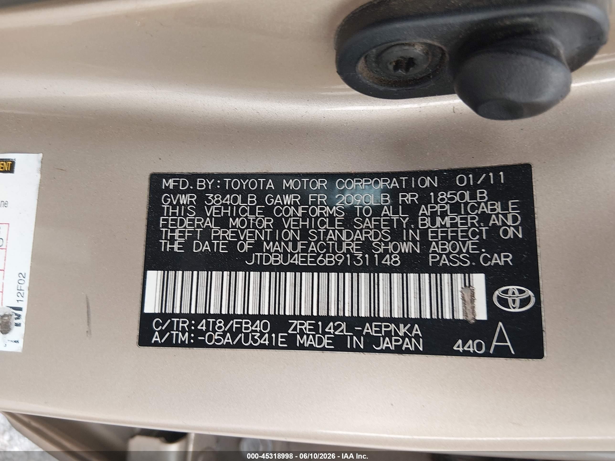 2011 Toyota Corolla Le Gold vin: JTDBU4EE6B9131148