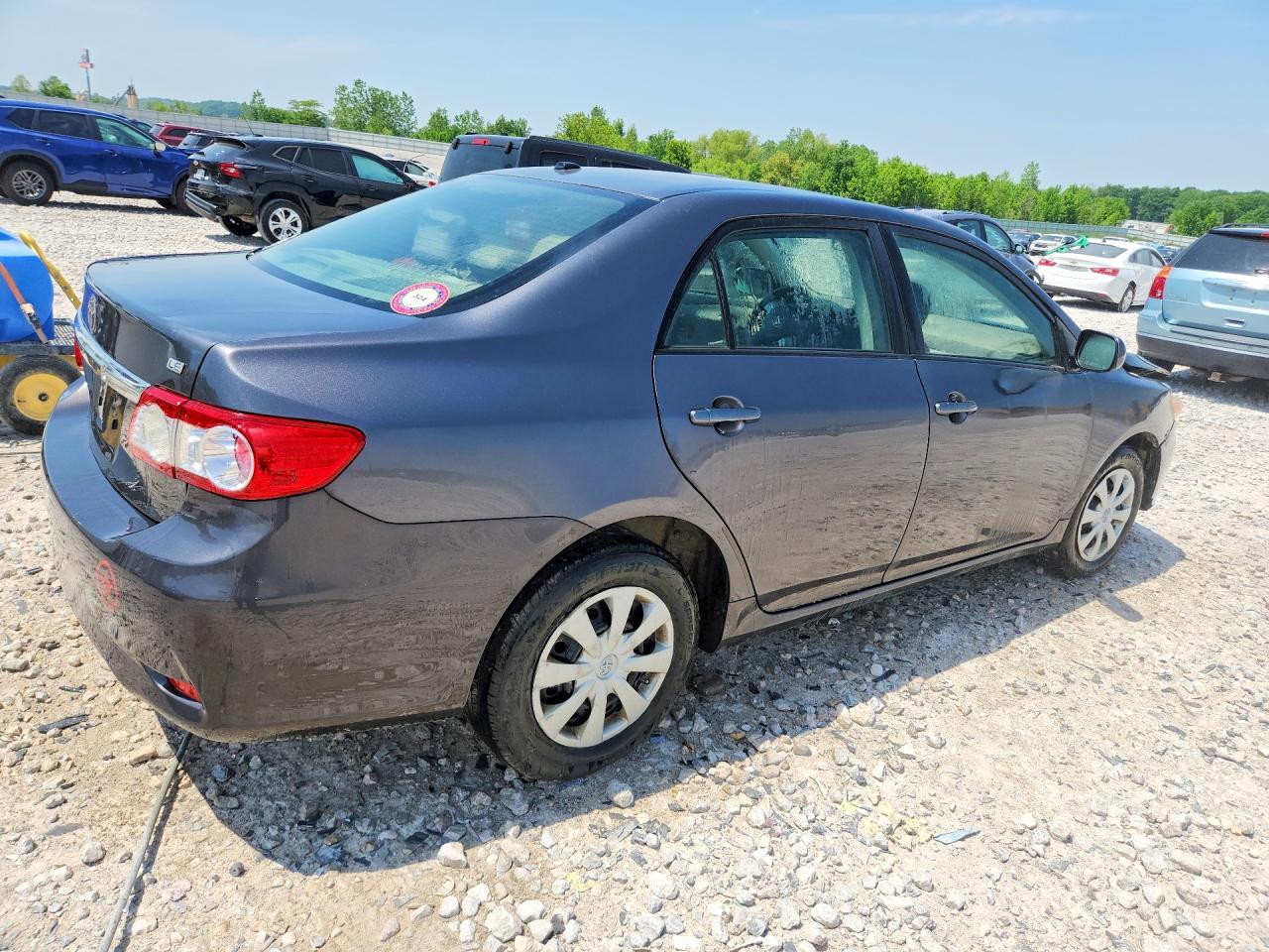 2011 Toyota Corolla Le Gray vin: JTDBU4EE6B9139217