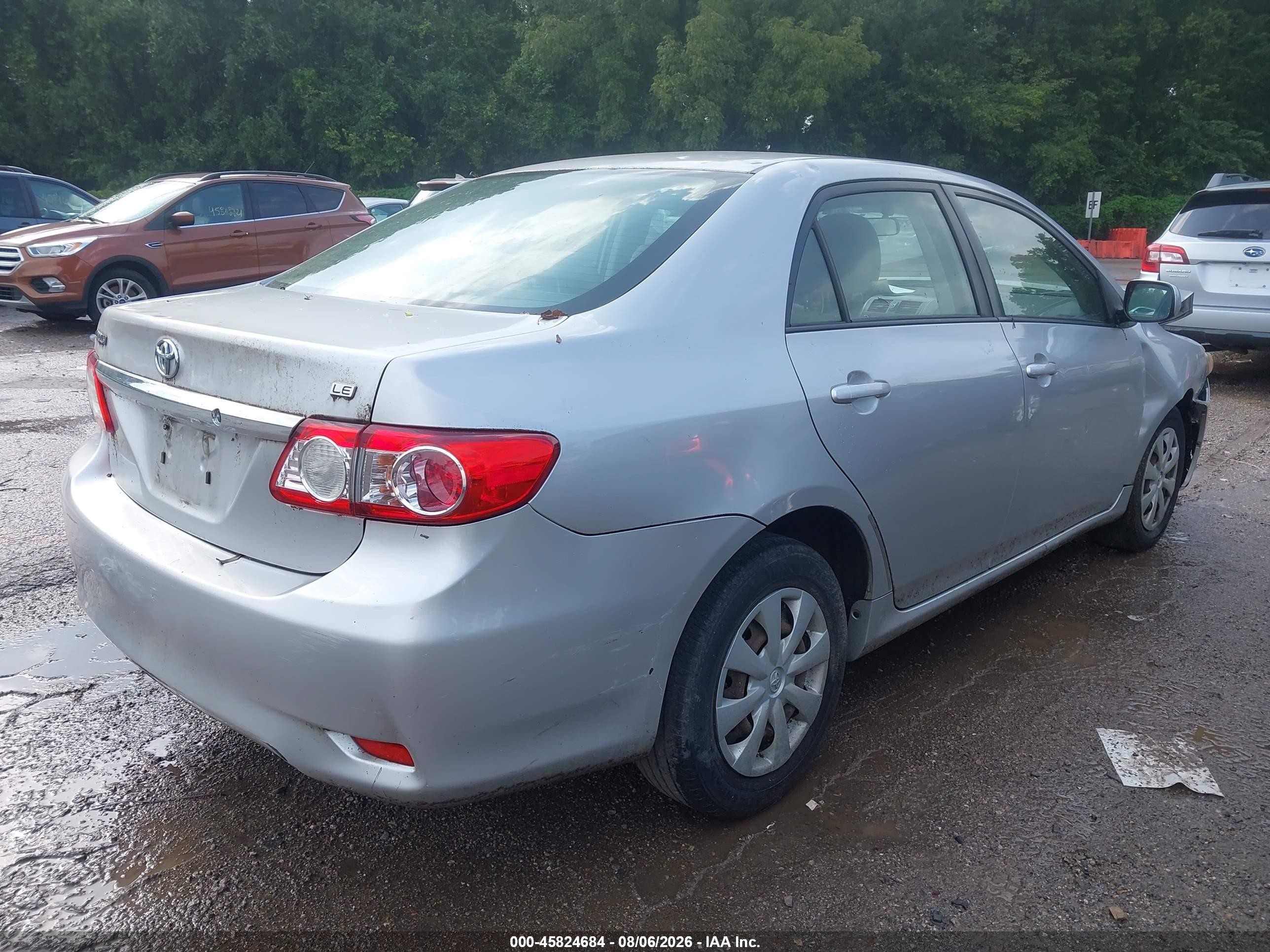 2011 Toyota Corolla Le Silver vin: JTDBU4EE6B9142313