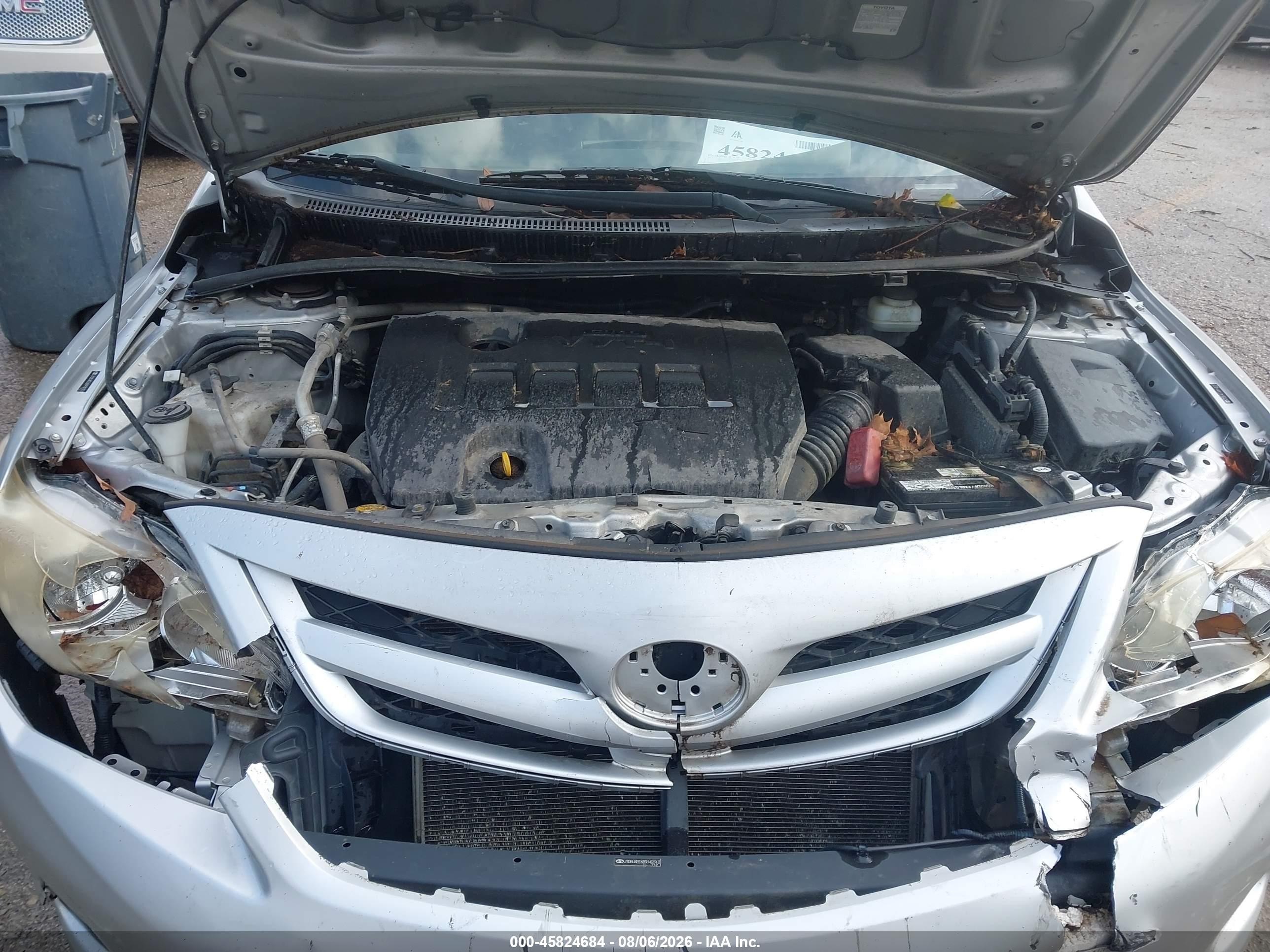 2011 Toyota Corolla Le Silver vin: JTDBU4EE6B9142313