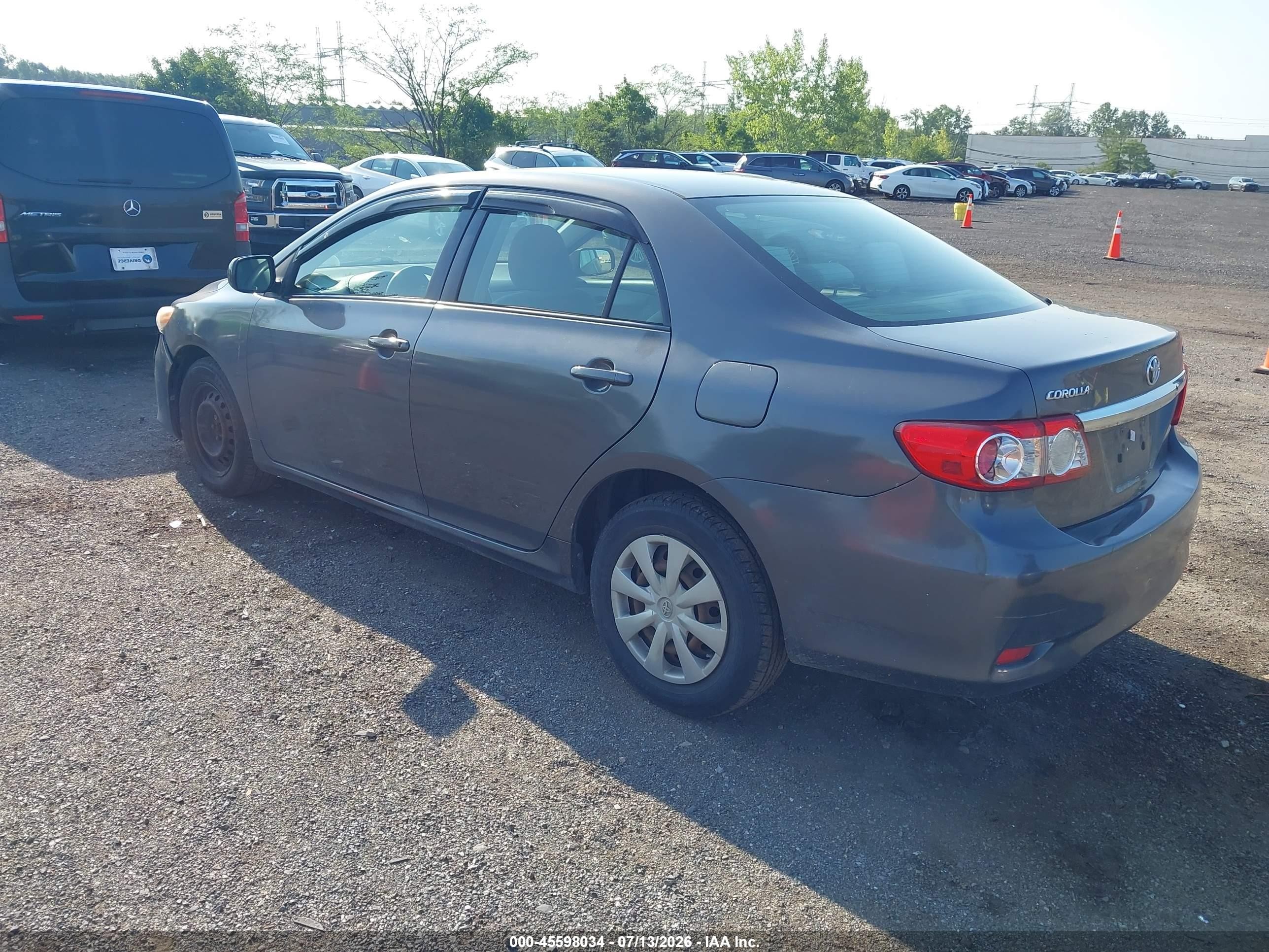 2011 Toyota Corolla Le Серый vin: JTDBU4EE6B9148113