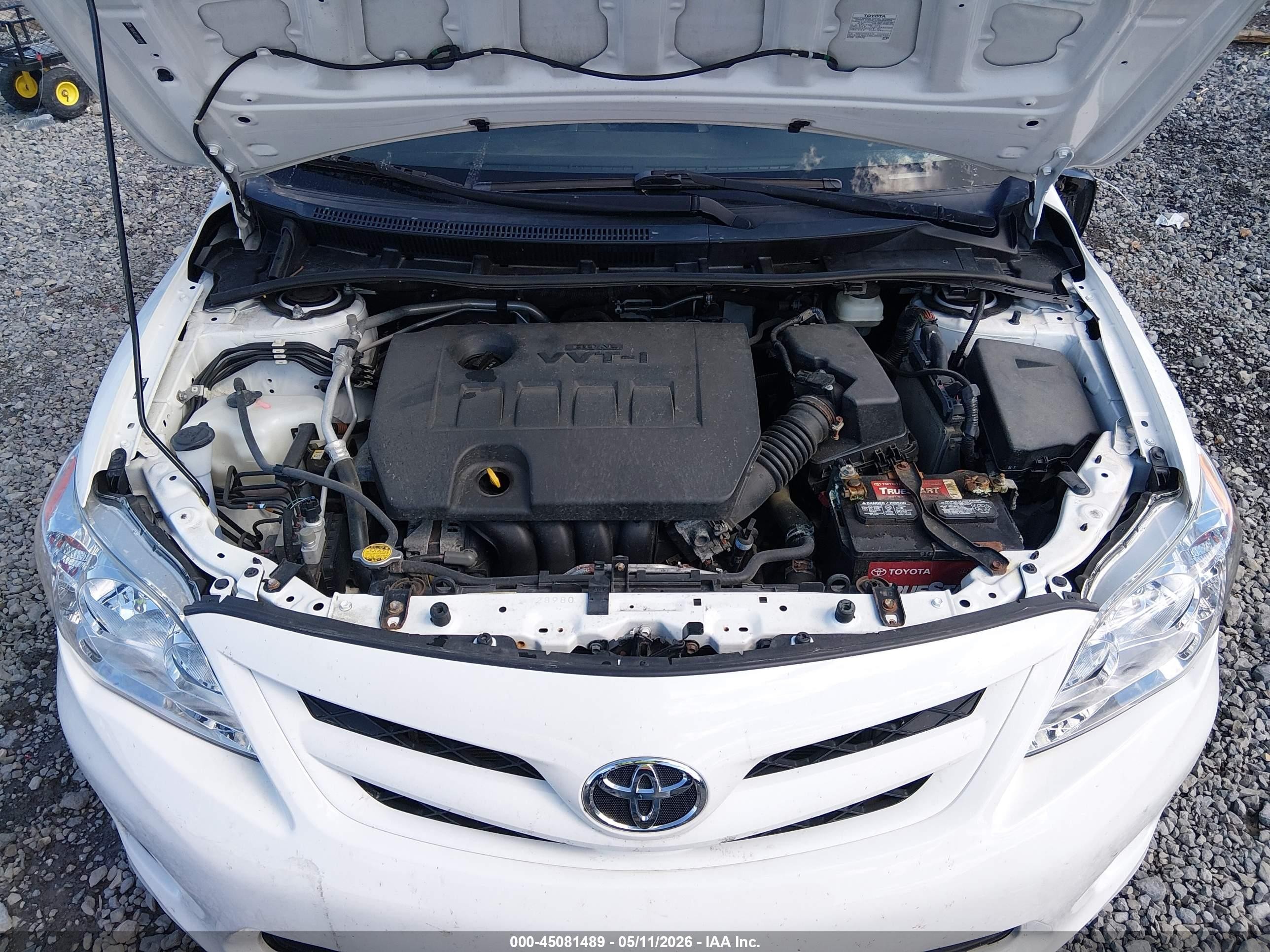 2011 Toyota Corolla Le White vin: JTDBU4EE6B9149097