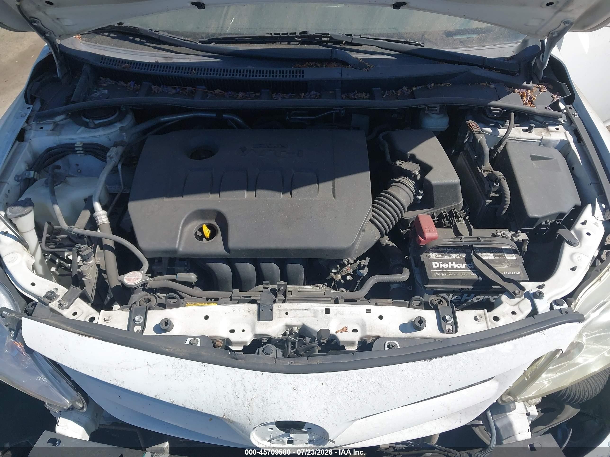 2011 Toyota Corolla Le White vin: JTDBU4EE6B9161847
