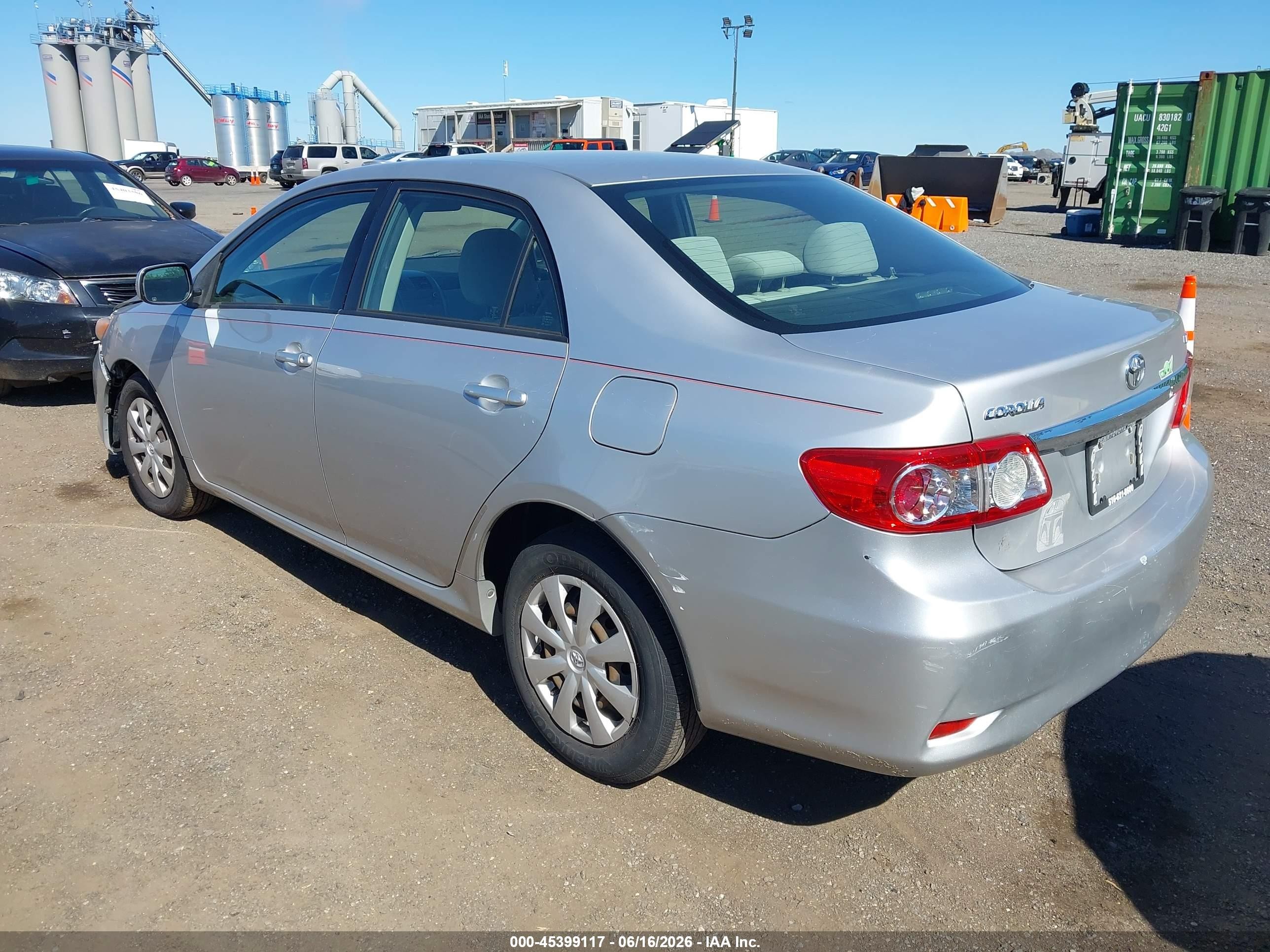 2011 Toyota Corolla Le Silver vin: JTDBU4EE6BJ095654