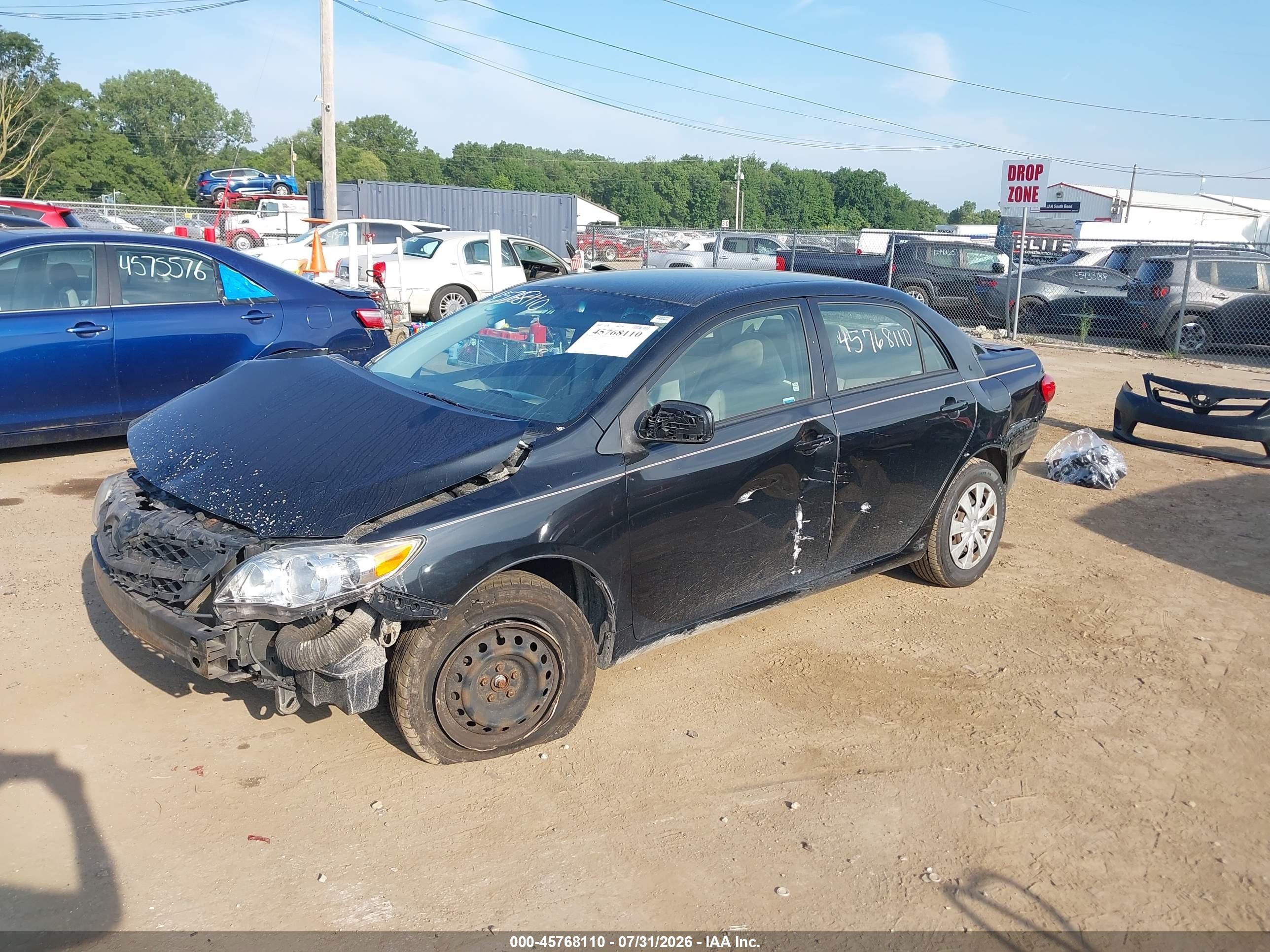 2011 Toyota Corolla Le Gray vin: JTDBU4EE6BJ100383