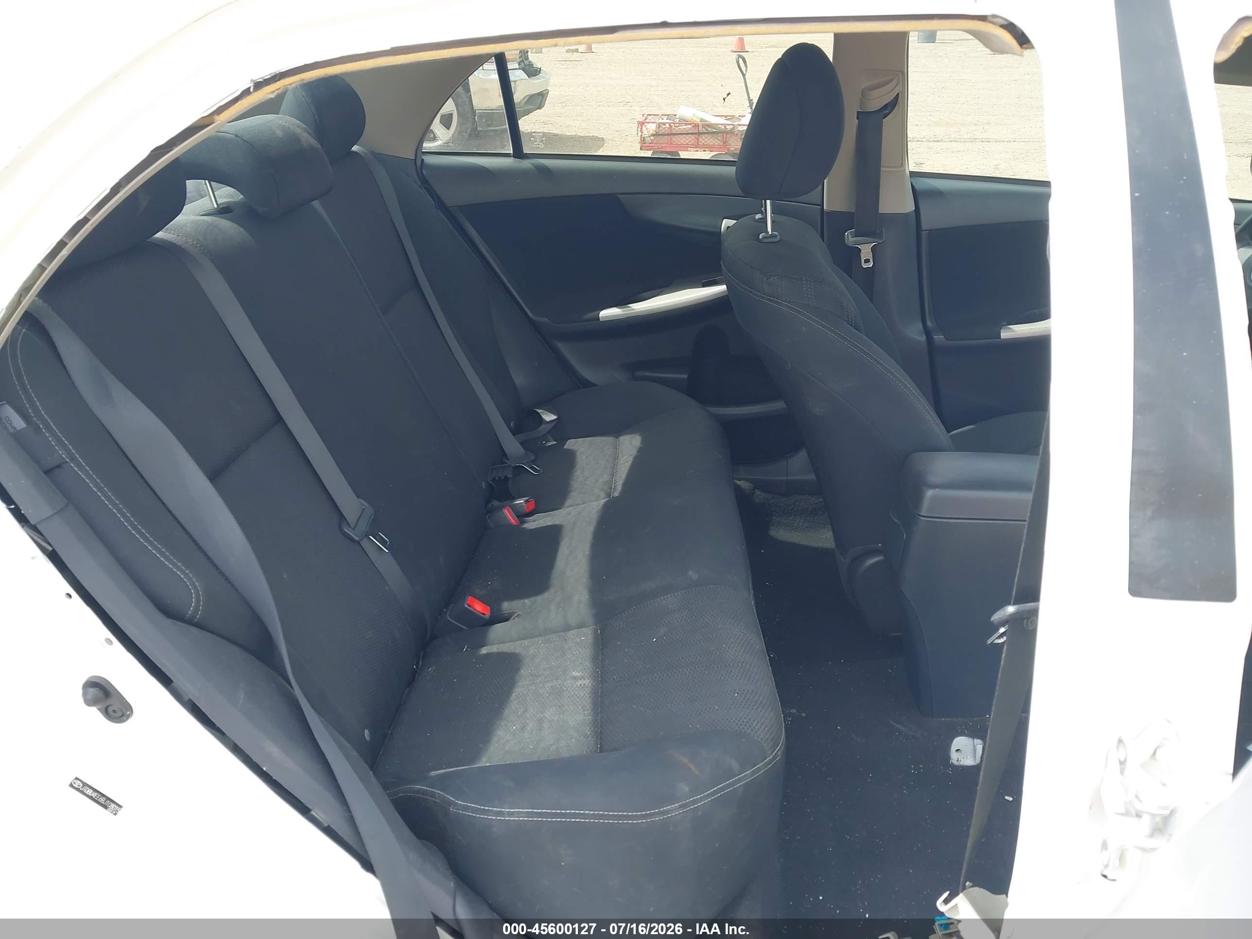 2011 Toyota Corolla Le Белый vin: JTDBU4EE6BJ108015