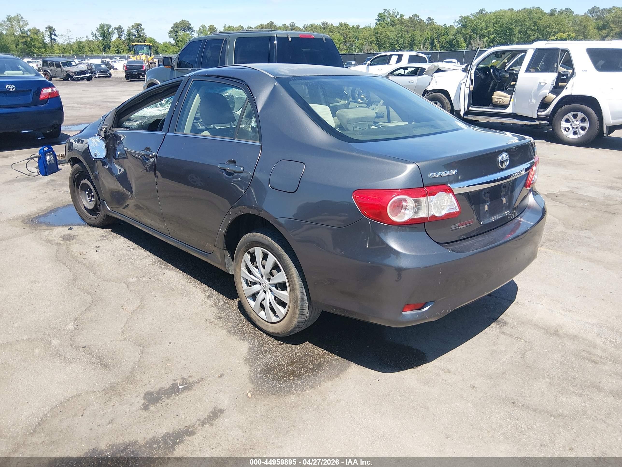 2013 Toyota Corolla Le Gray vin: JTDBU4EE6DJ115484