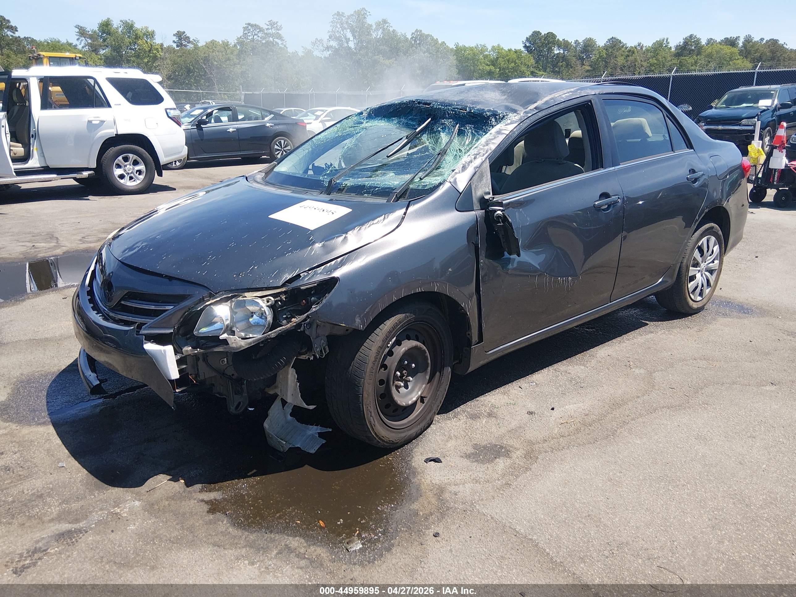 2013 Toyota Corolla Le Gray vin: JTDBU4EE6DJ115484