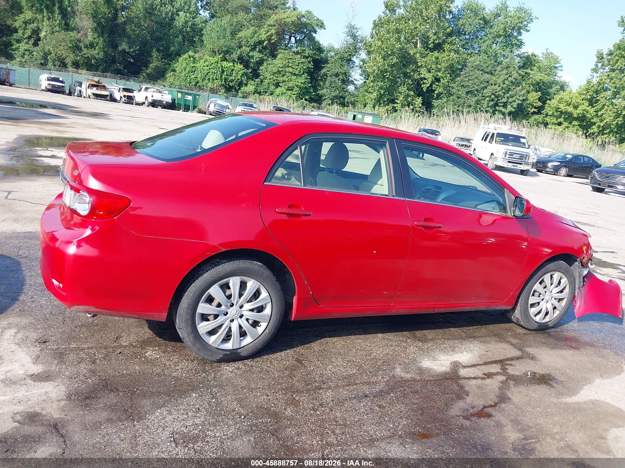 2013 Toyota Corolla Le Red vin: JTDBU4EE6DJ117610