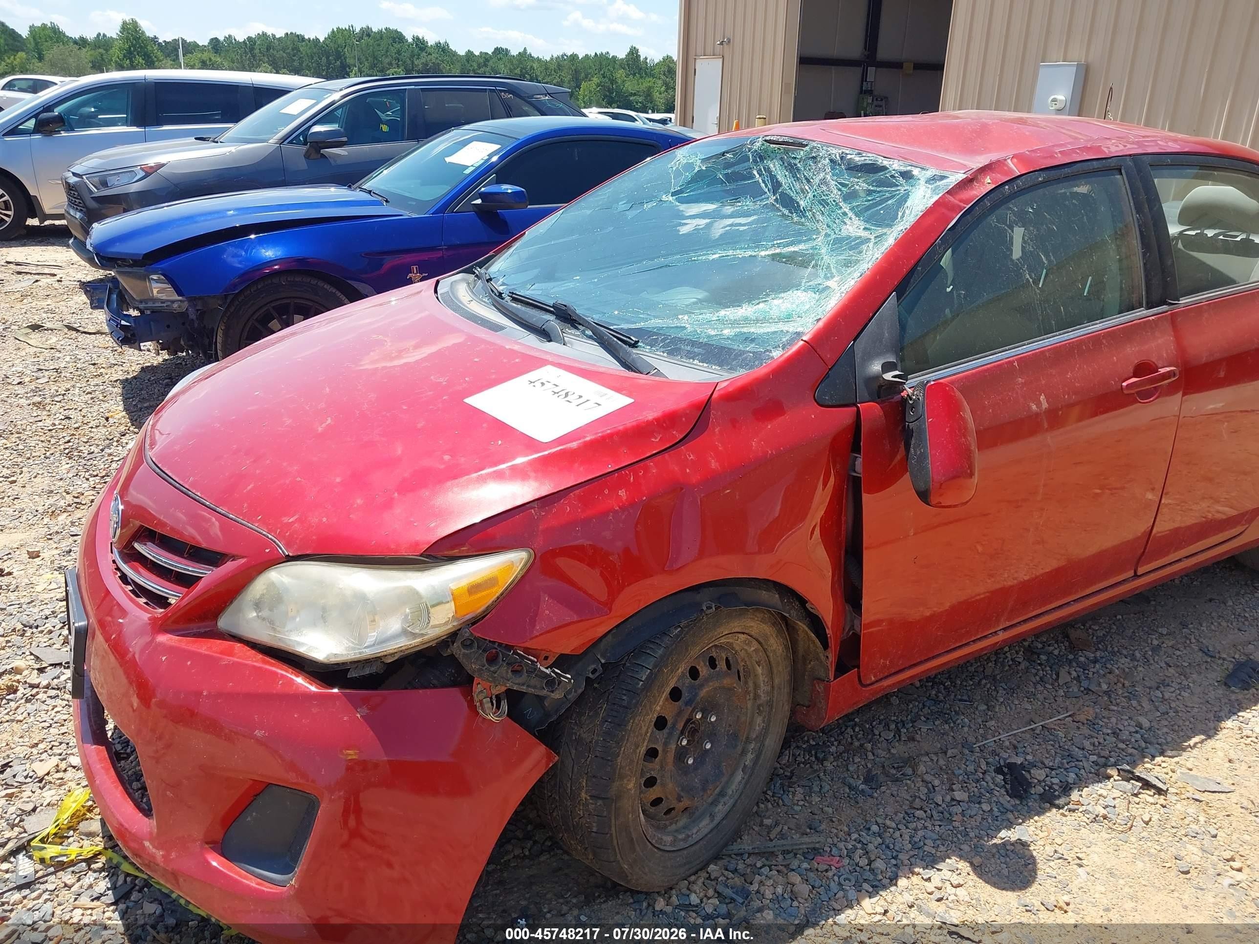 2013 Toyota Corolla Le Red vin: JTDBU4EE6DJ119034
