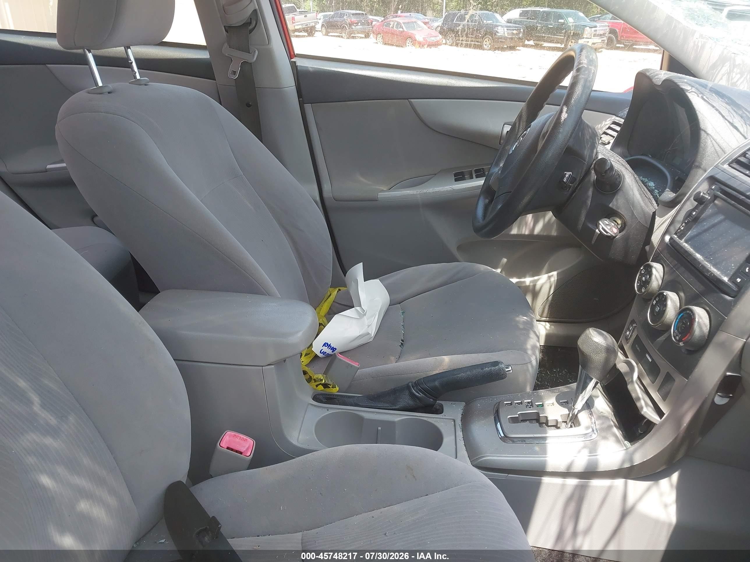 2013 Toyota Corolla Le Red vin: JTDBU4EE6DJ119034