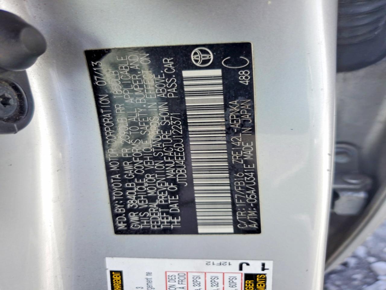2013 Toyota Corolla Le Silver vin: JTDBU4EE6DJ122371