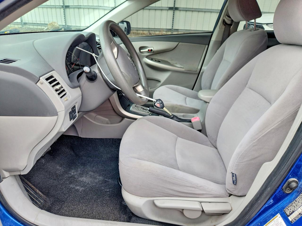 2010 Toyota Corolla Le Blue vin: JTDBU4EE7A9097302