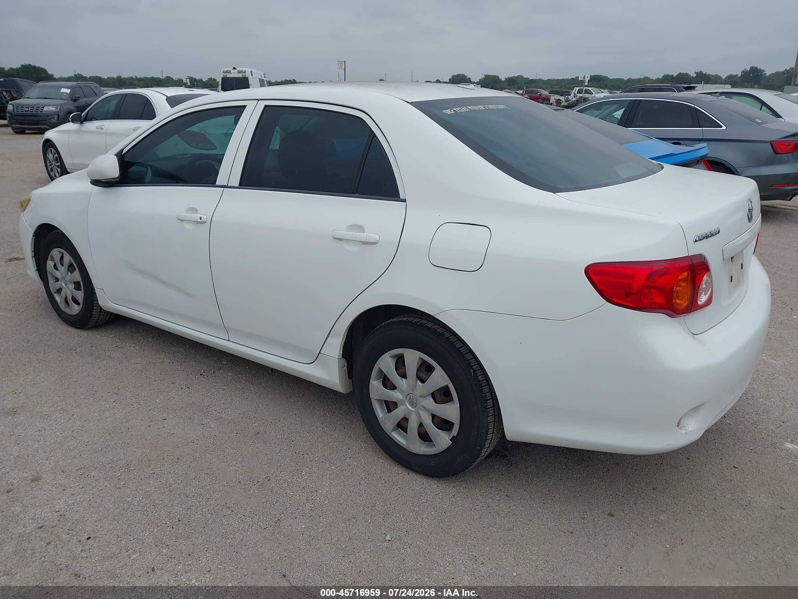 2010 Toyota Corolla Le White vin: JTDBU4EE7A9098787