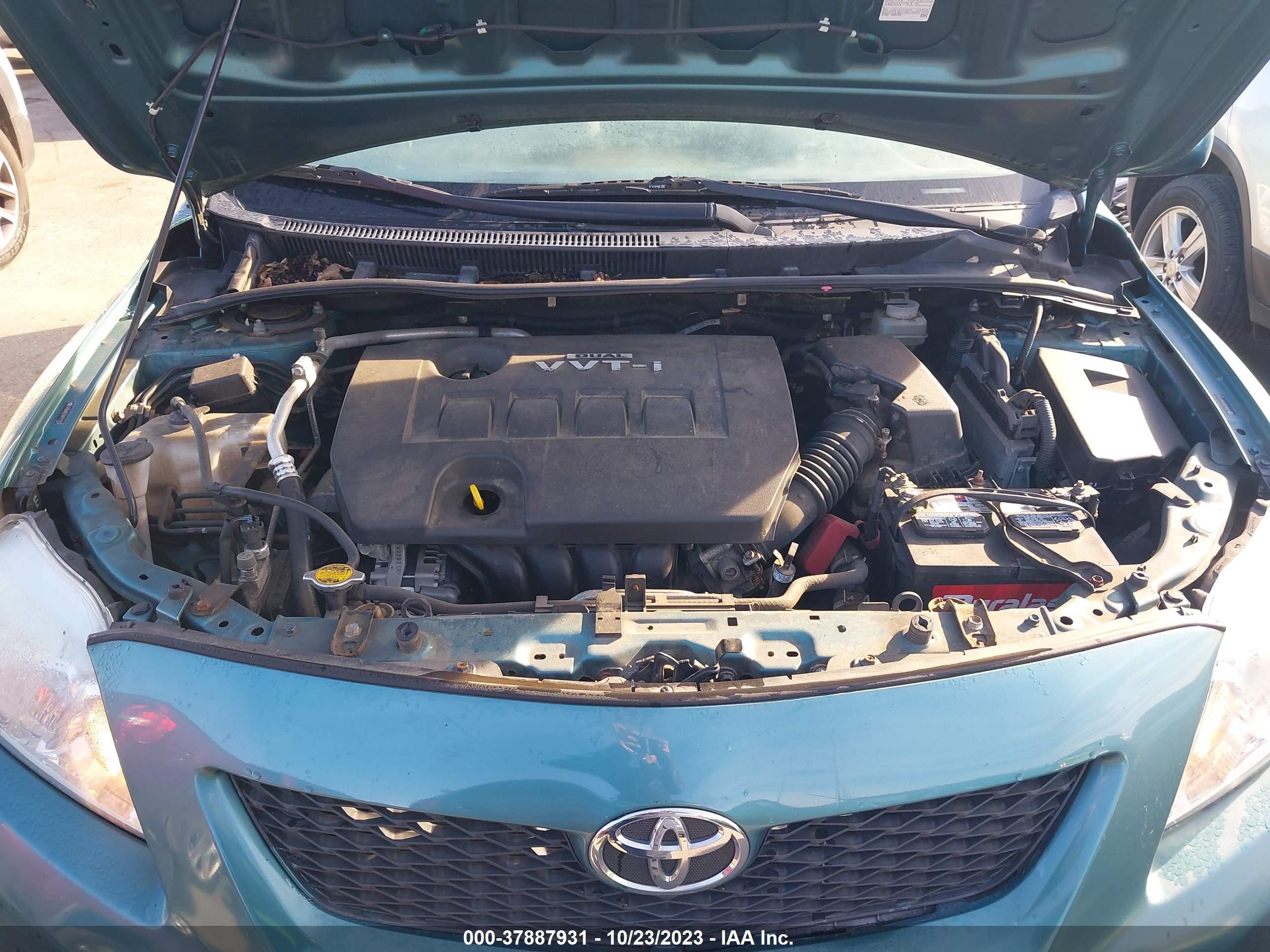2010 Toyota Corolla Le Turquoise vin: JTDBU4EE7A9111750