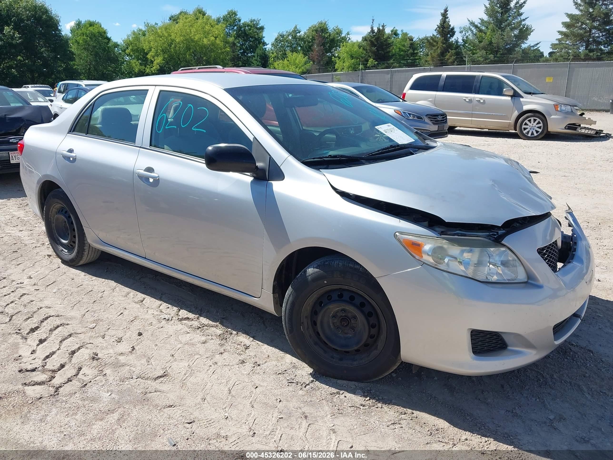 2010 Toyota Corolla Le Серебряный vin: JTDBU4EE7A9113885