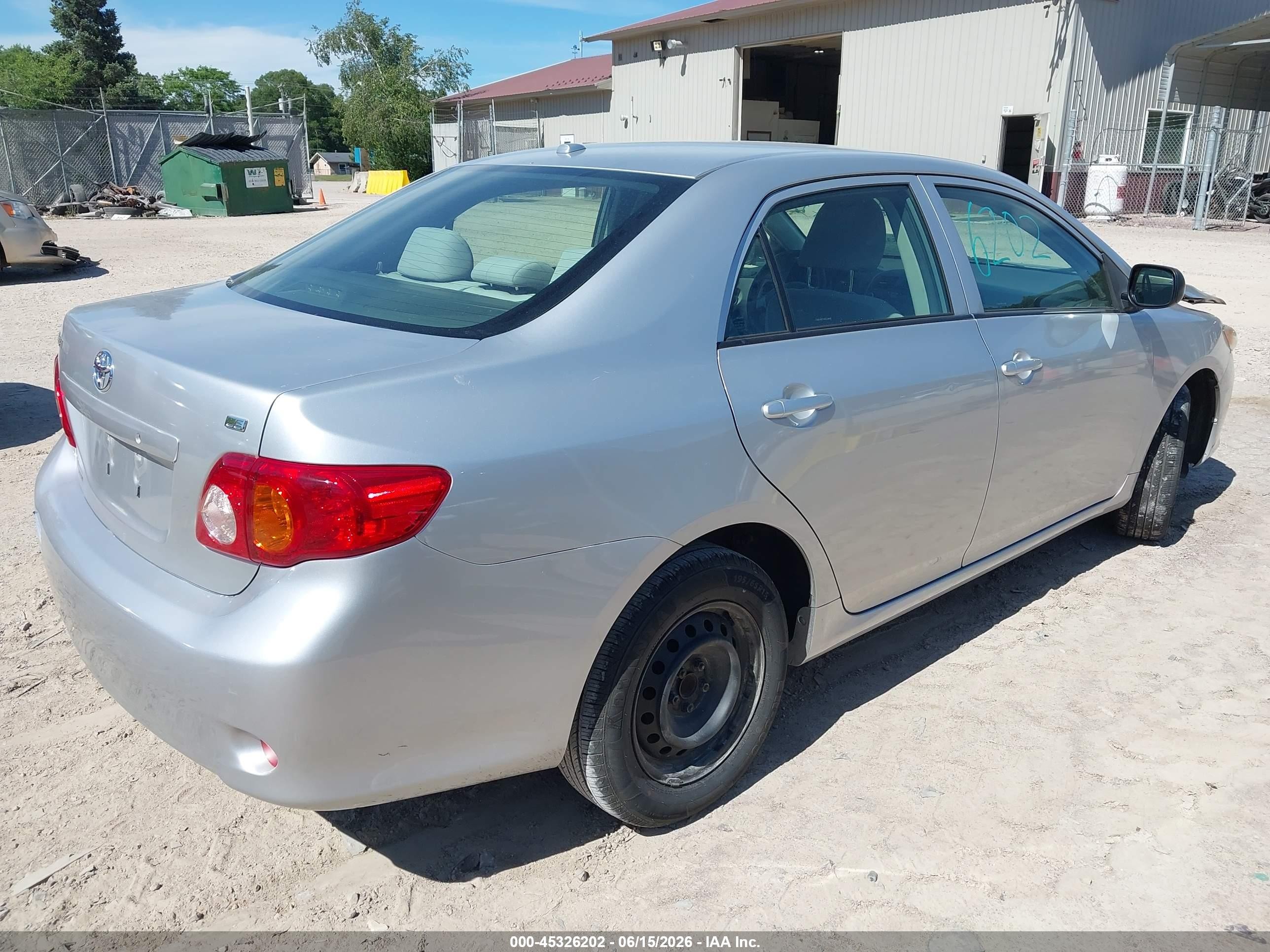 2010 Toyota Corolla Le Серебряный vin: JTDBU4EE7A9113885