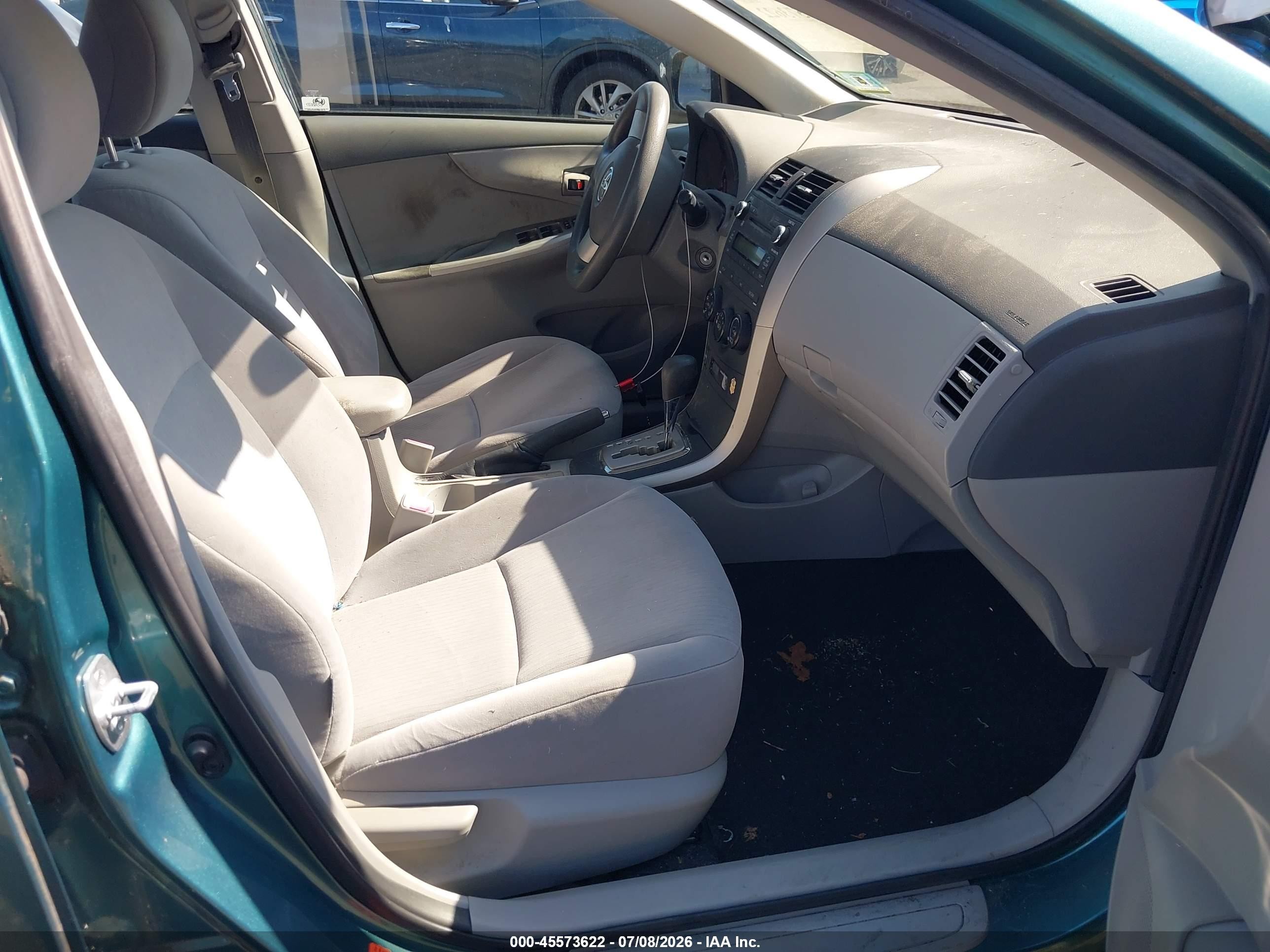 2010 Toyota Corolla Le Blue vin: JTDBU4EE7A9115331