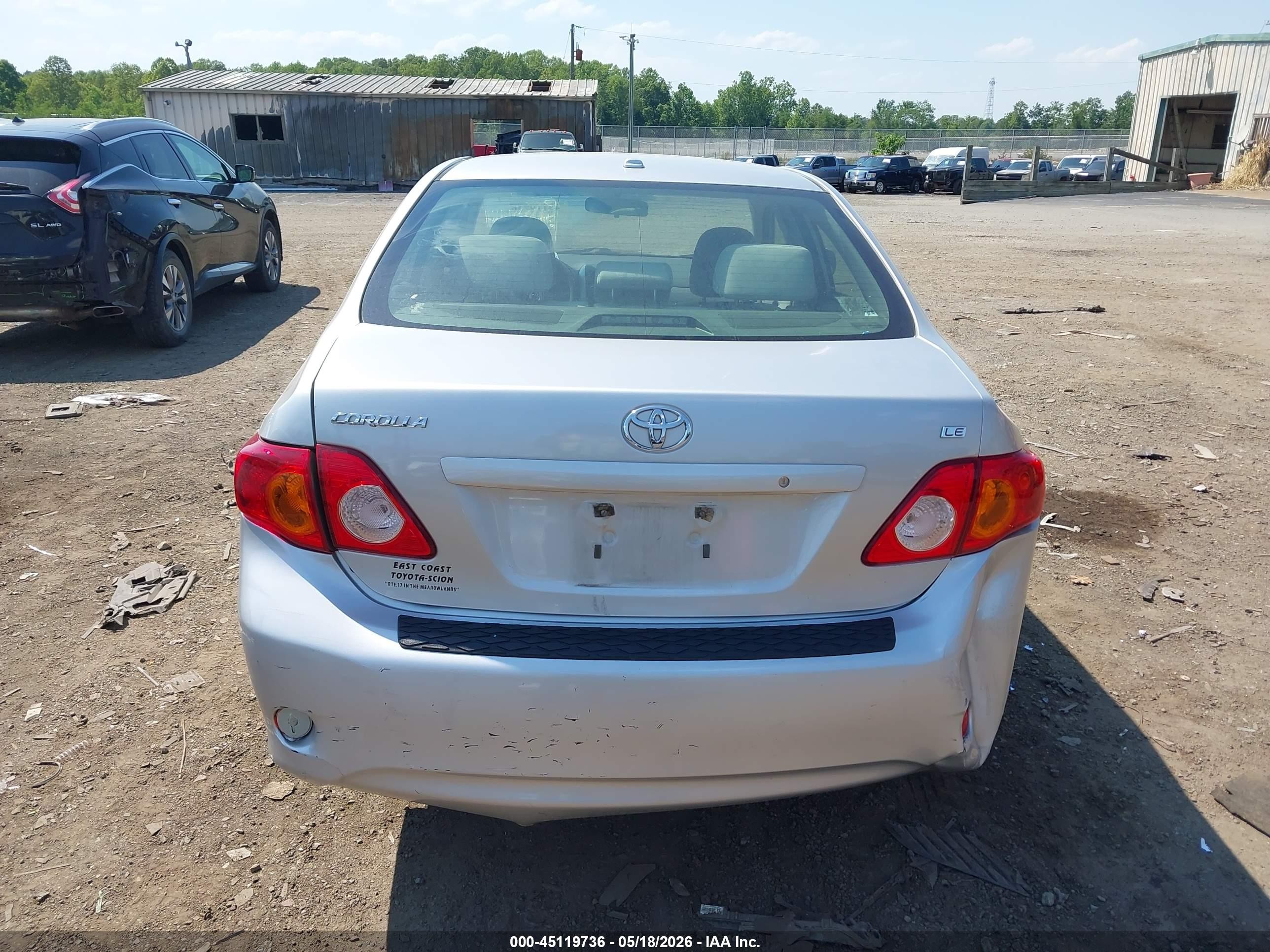 2010 Toyota Corolla Le Silver vin: JTDBU4EE7A9117113