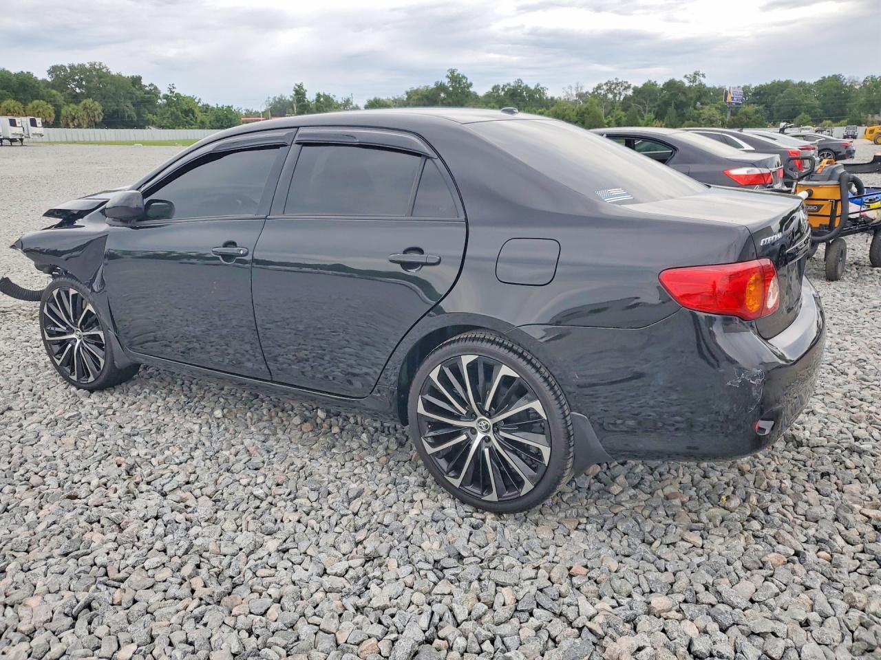 2010 Toyota Corolla Le Black vin: JTDBU4EE7A9118150