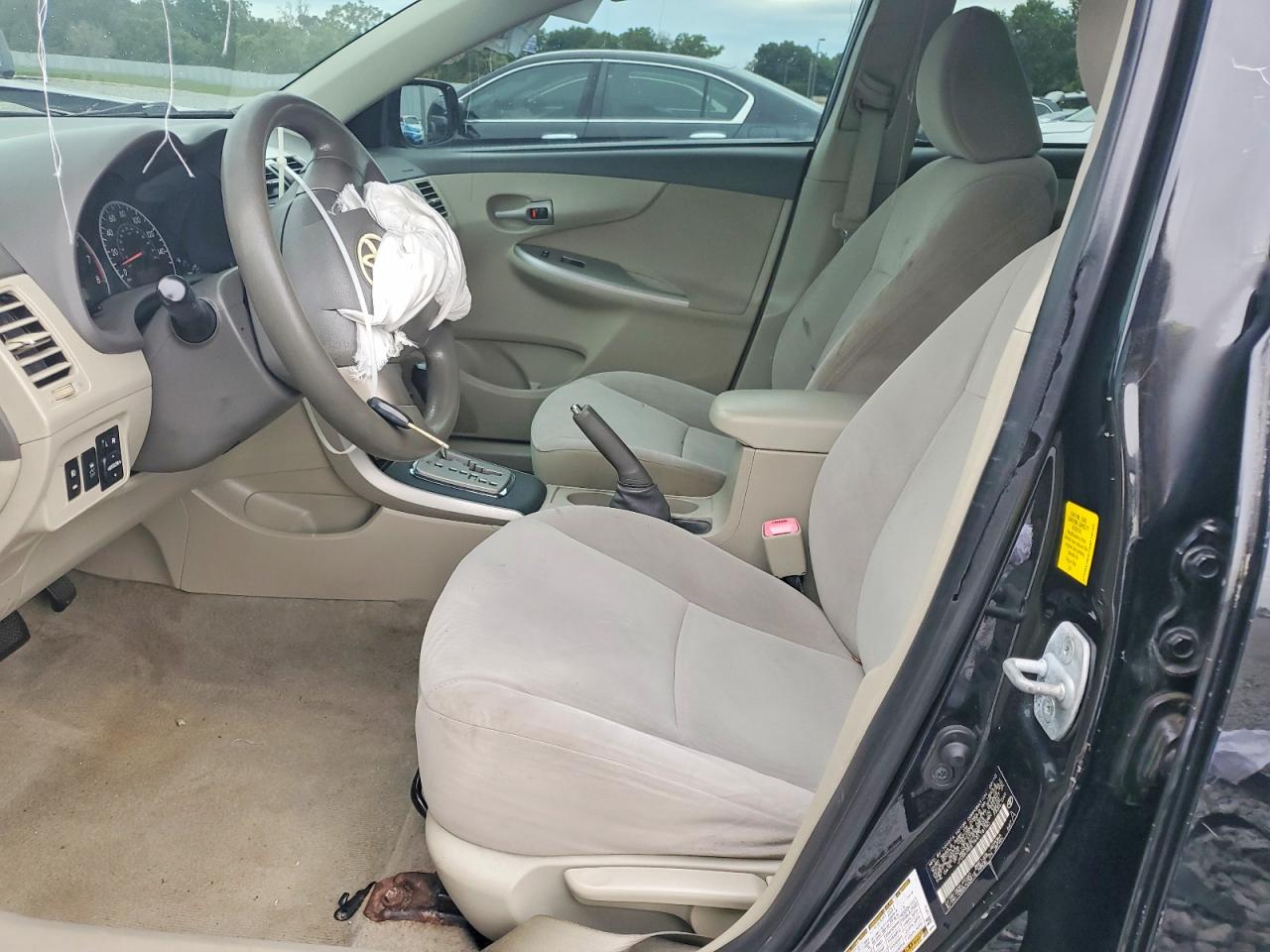 2010 Toyota Corolla Le Black vin: JTDBU4EE7A9118150