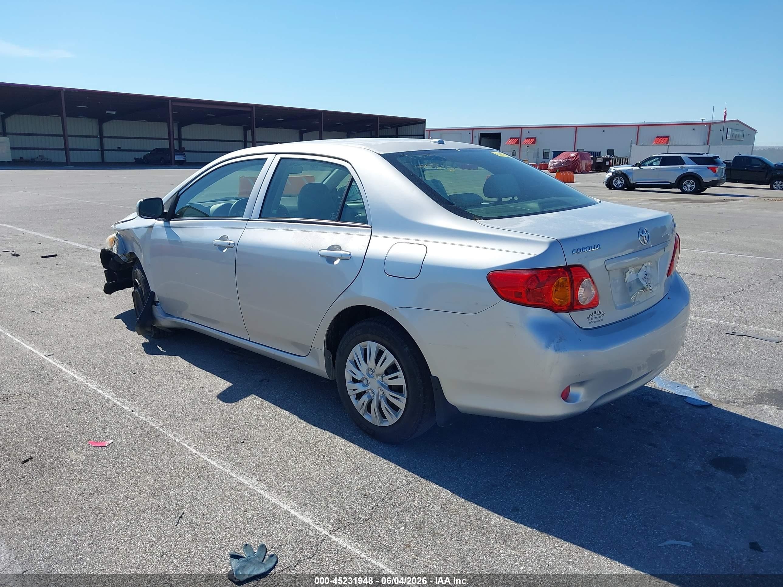 2010 Toyota Corolla Le Silver vin: JTDBU4EE7AJ067070