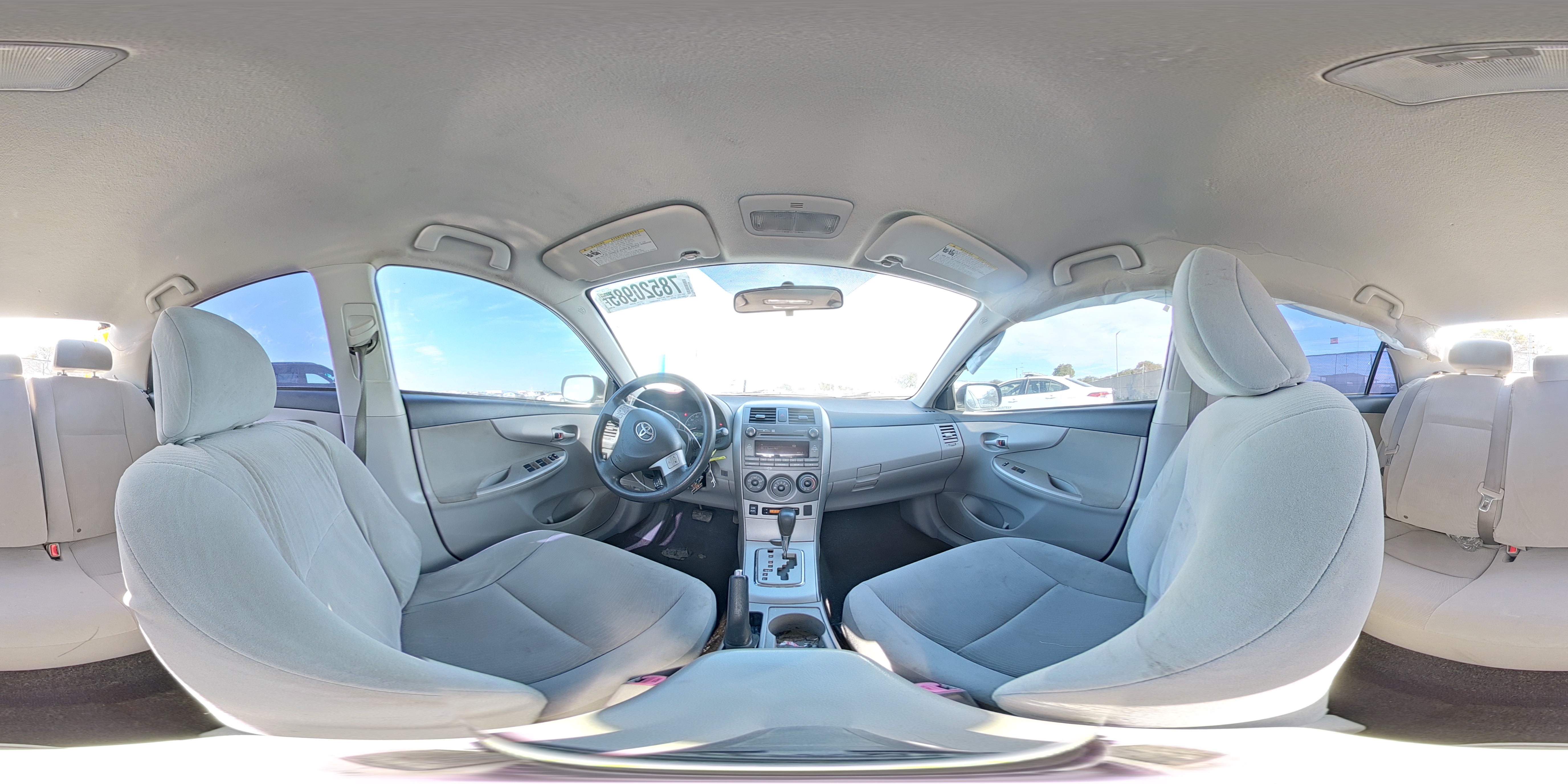 2011 Toyota Corolla Le Silver vin: JTDBU4EE7B9124287