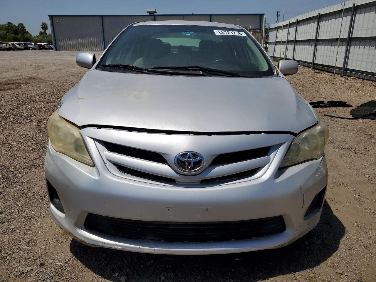 2011 Toyota Corolla Le Silver vin: JTDBU4EE7B9128467