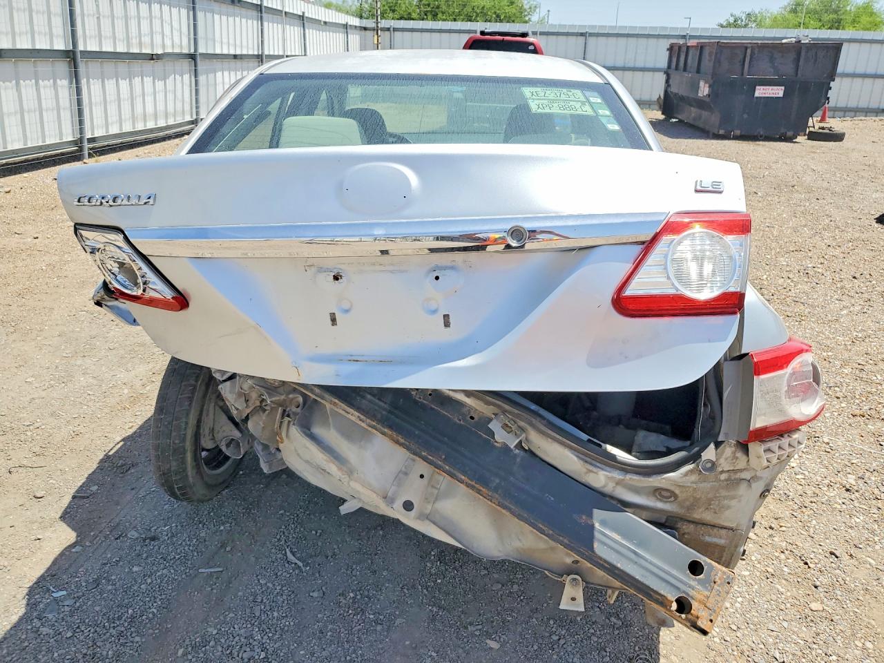 2011 Toyota Corolla Le Silver vin: JTDBU4EE7B9128467