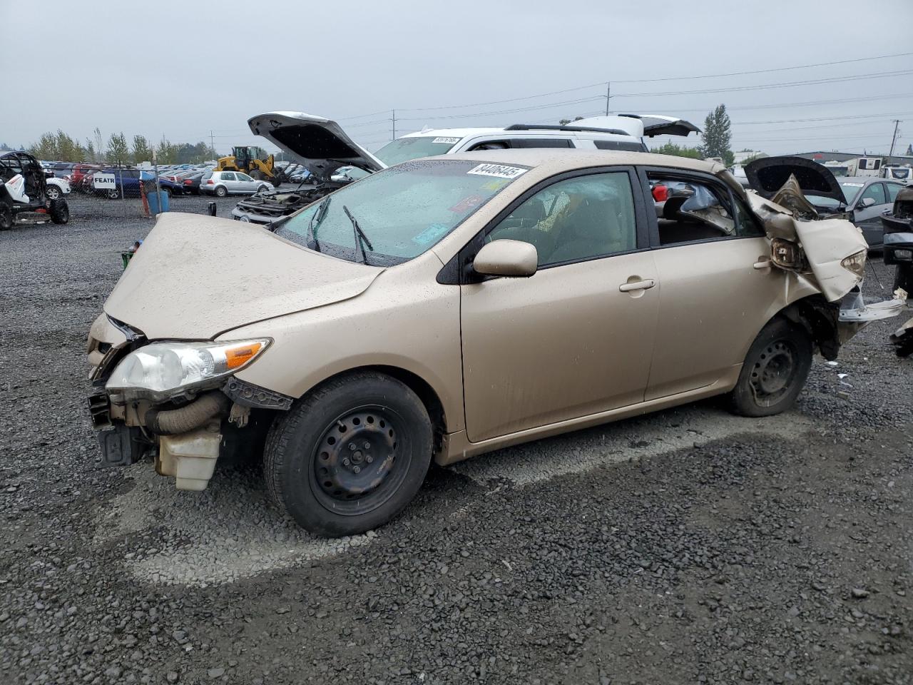 2011 Toyota Corolla Base Gold vin: JTDBU4EE7B9140618
