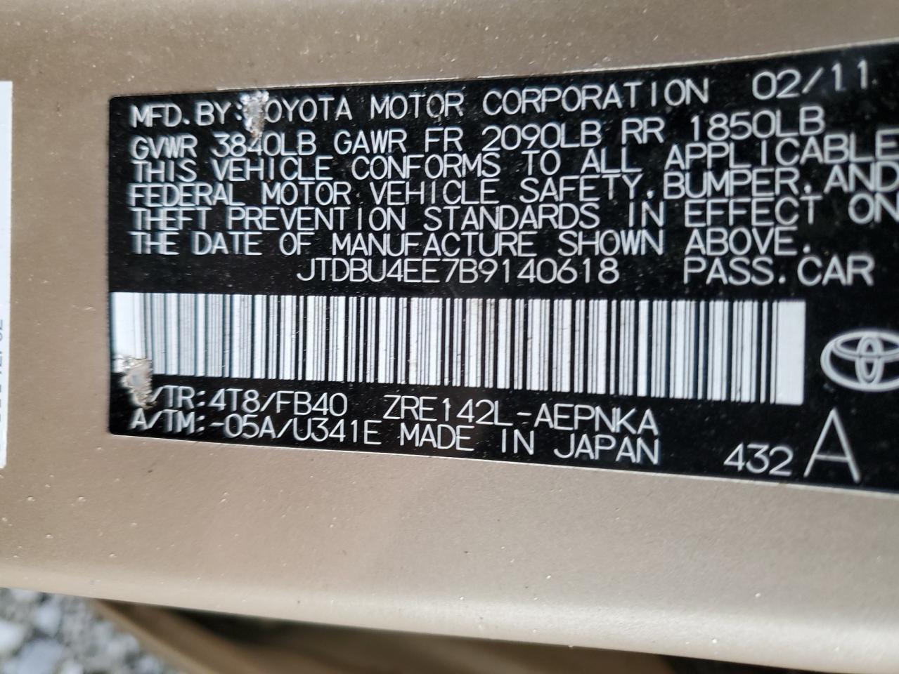 2011 Toyota Corolla Base Gold vin: JTDBU4EE7B9140618