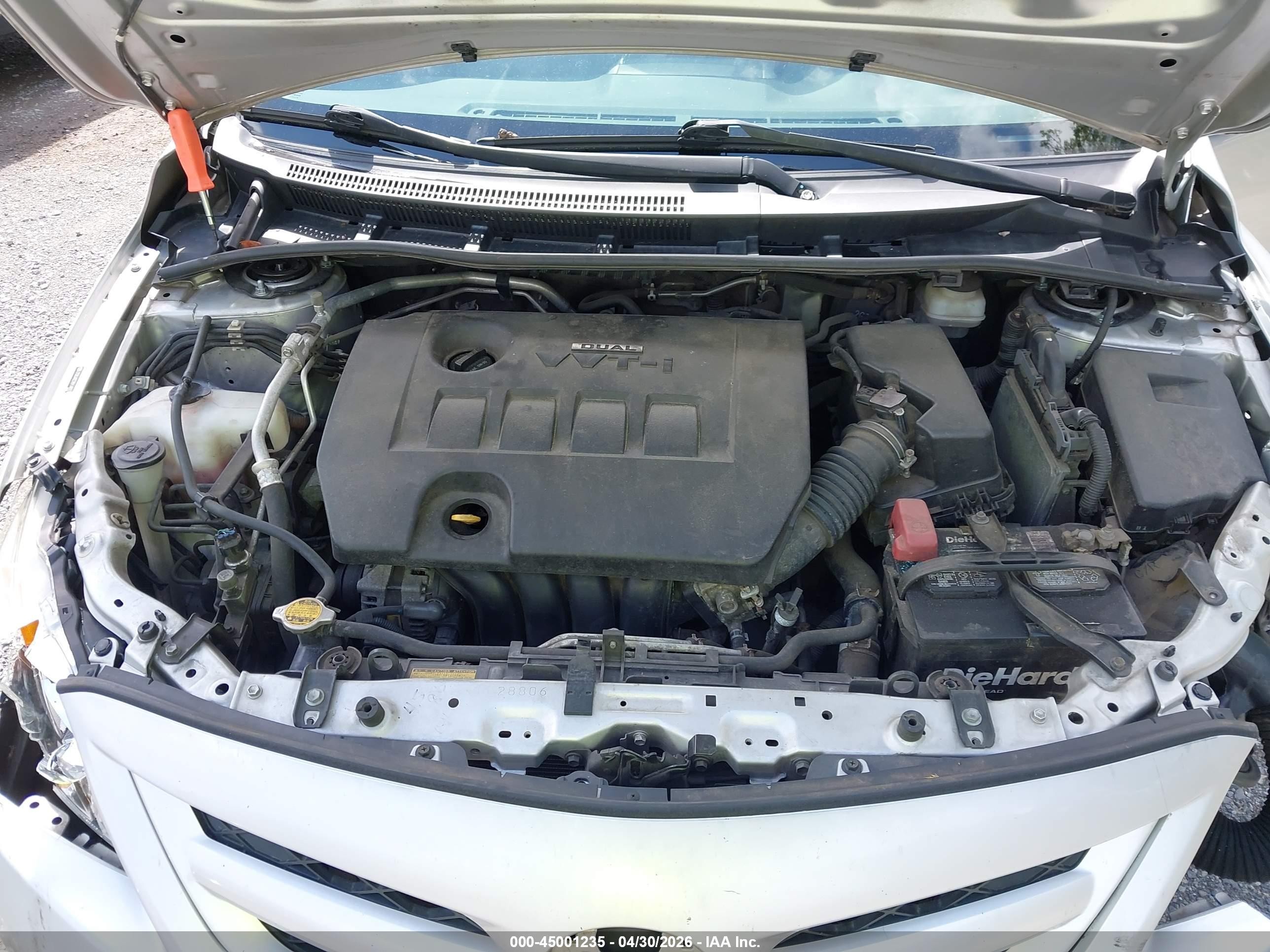 2011 Toyota Corolla Le Silver vin: JTDBU4EE7B9149013