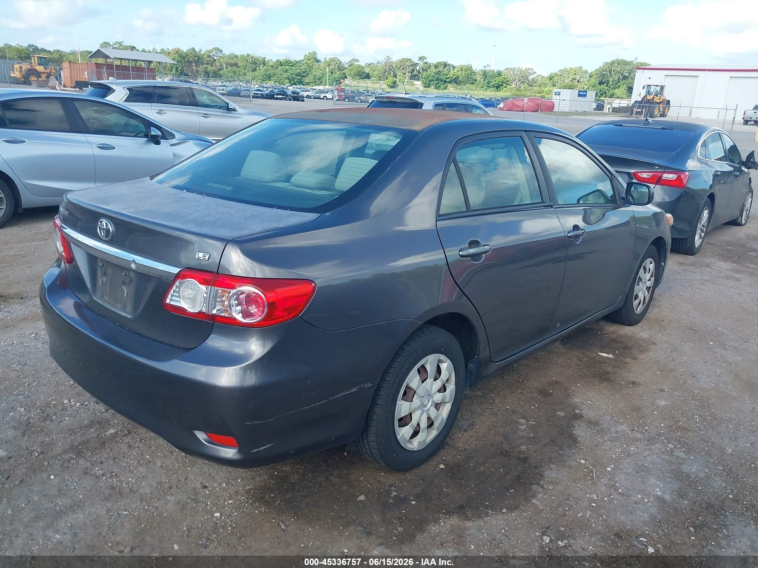 2011 Toyota Corolla Le Gray vin: JTDBU4EE7BJ098367