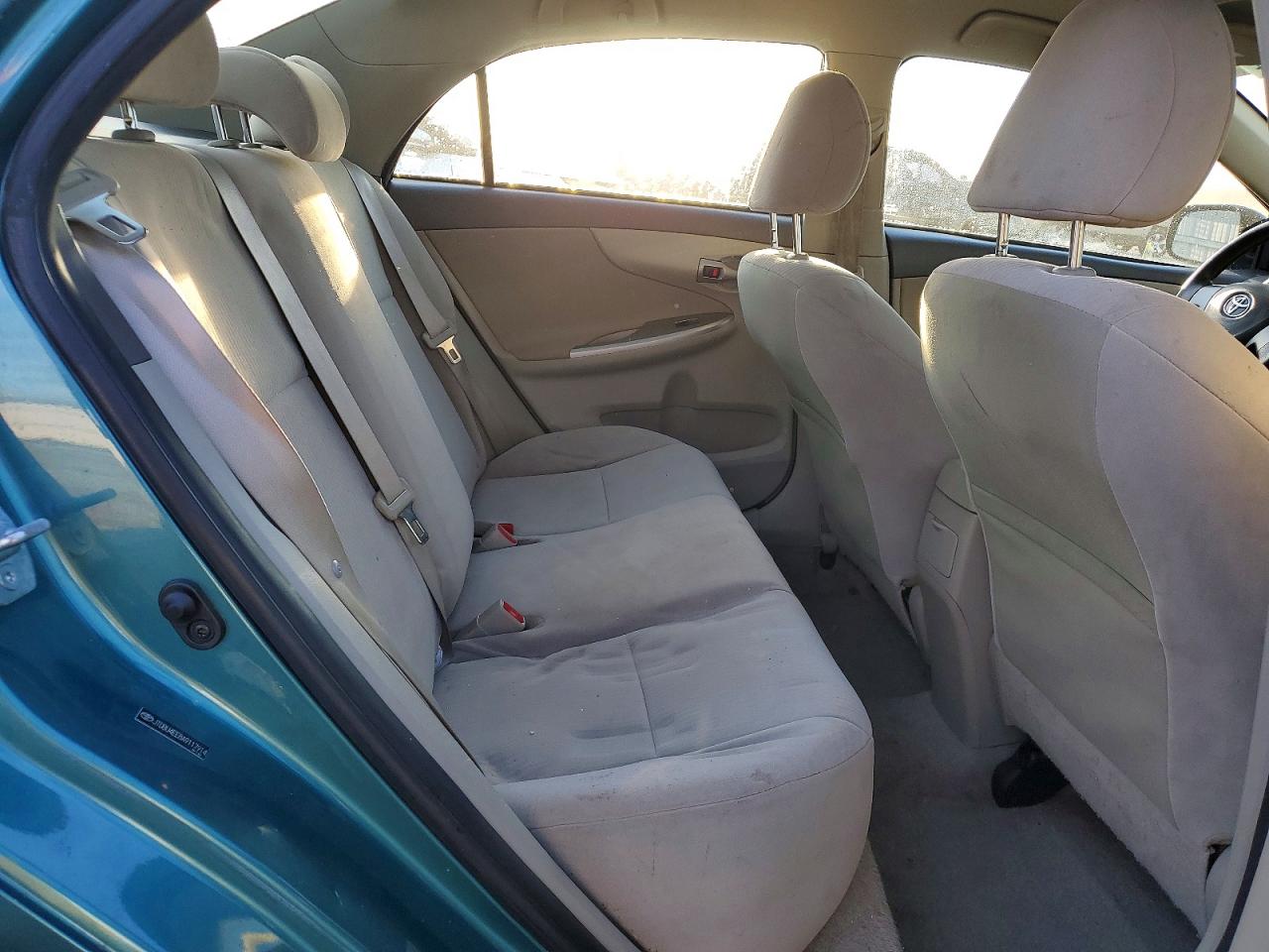 2010 Toyota Corolla Le Green vin: JTDBU4EE8A9117914