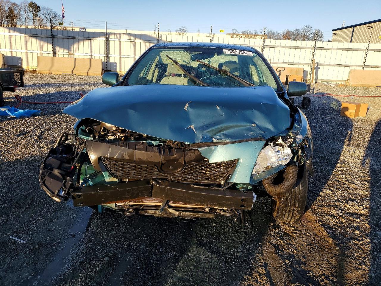 2010 Toyota Corolla Le Green vin: JTDBU4EE8A9117914