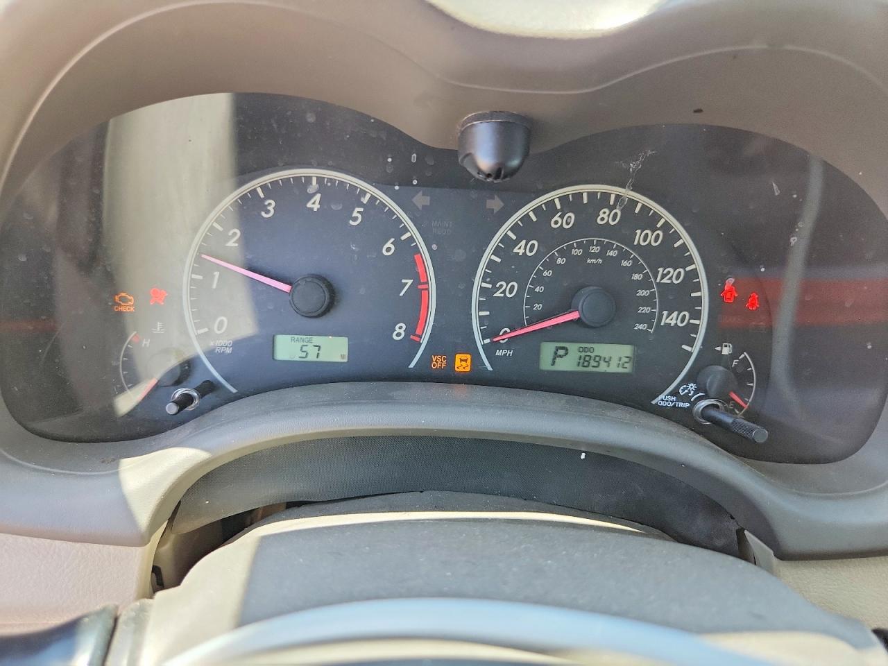 2010 Toyota Corolla Base White vin: JTDBU4EE8AJ060239