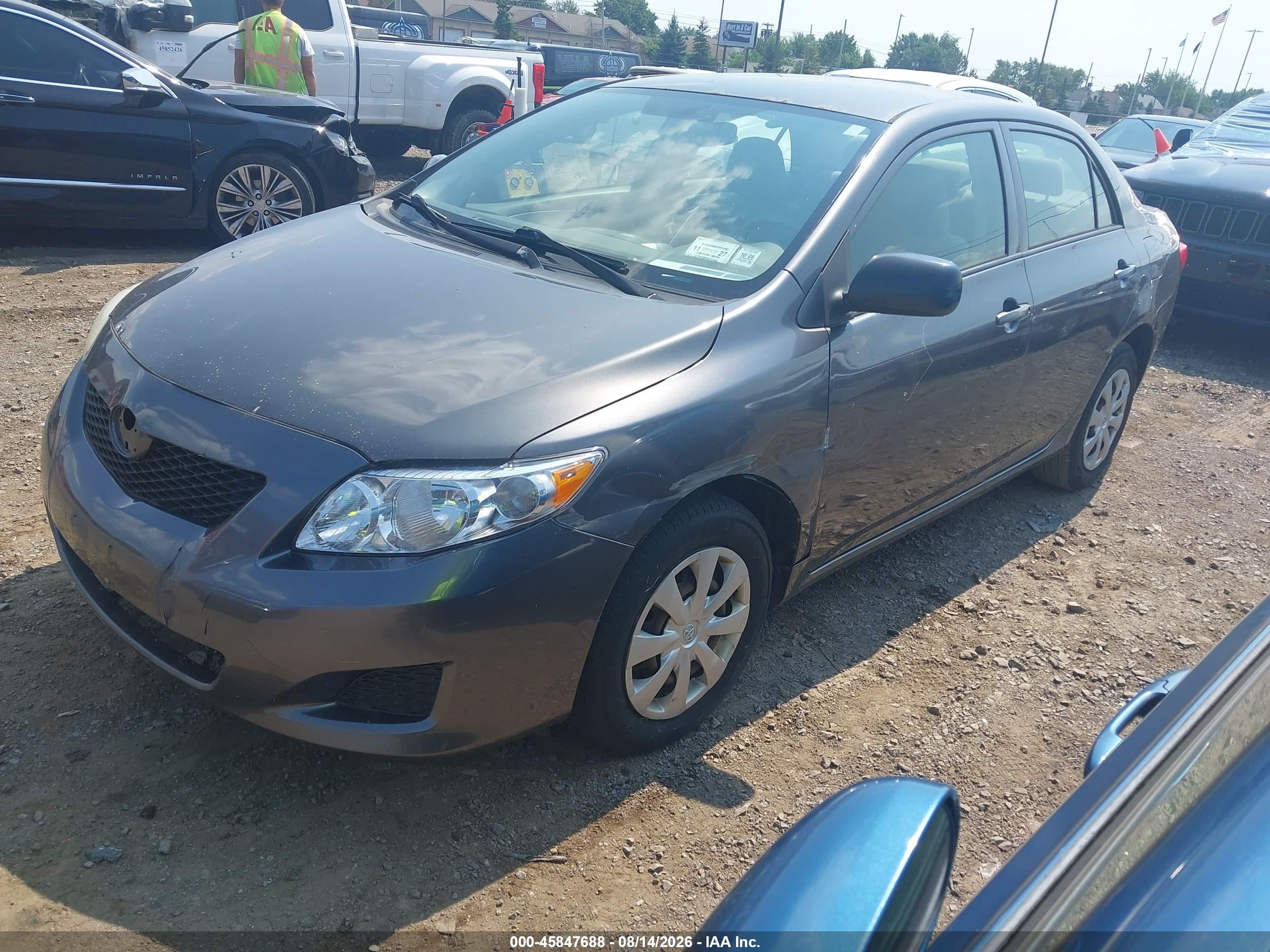 2010 Toyota Corolla Le Gray vin: JTDBU4EE8AJ064081