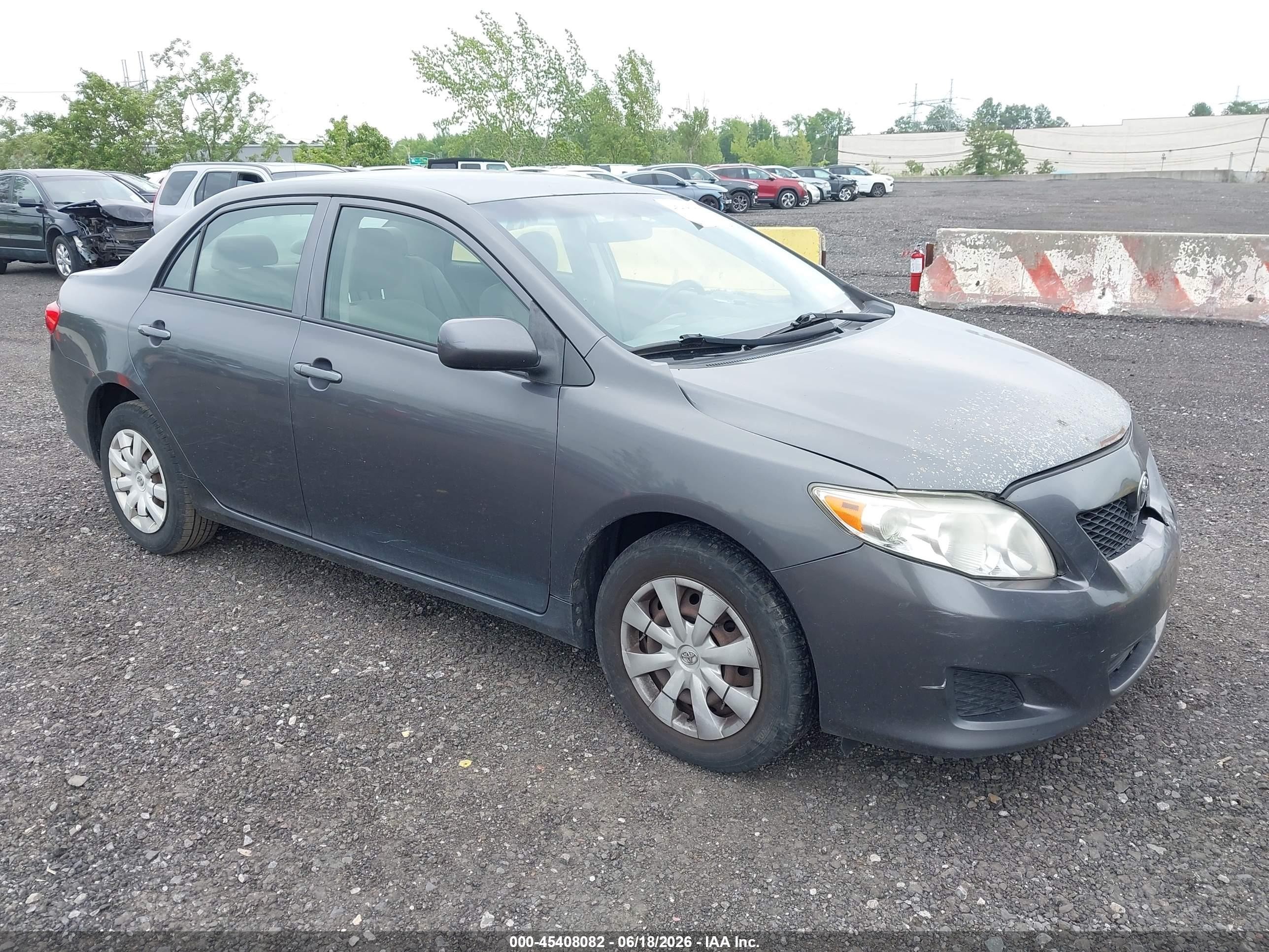 2010 Toyota Corolla Le Gray vin: JTDBU4EE8AJ077221
