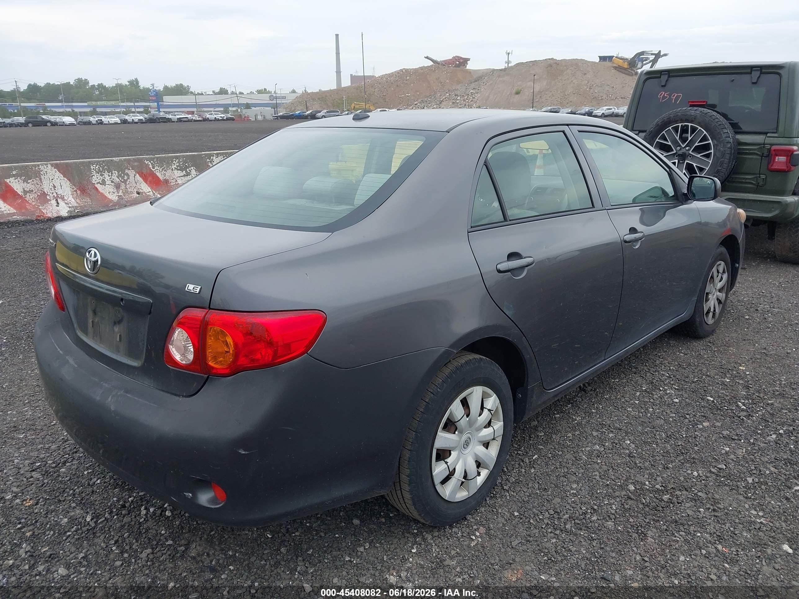 2010 Toyota Corolla Le Gray vin: JTDBU4EE8AJ077221