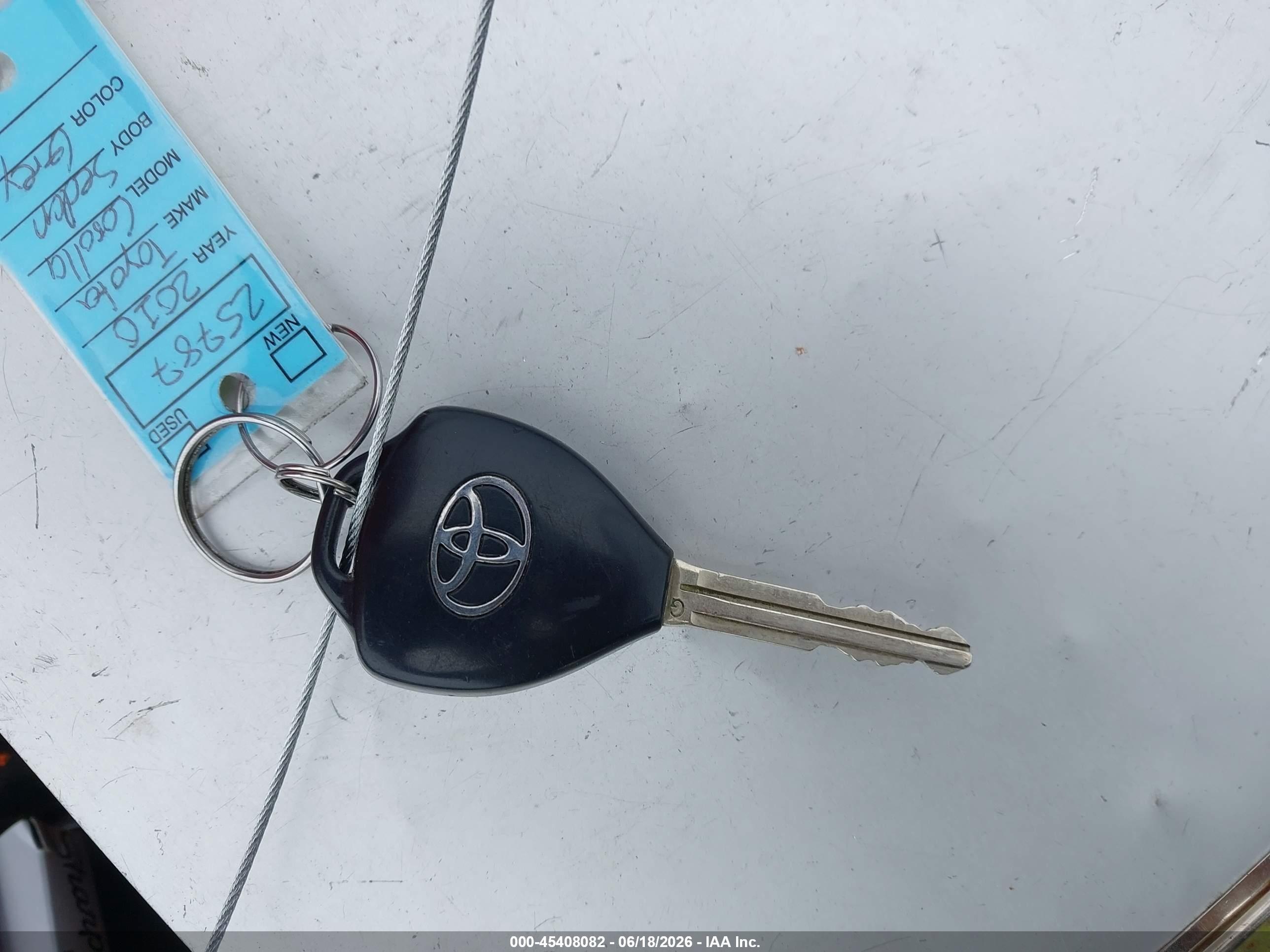 2010 Toyota Corolla Le Gray vin: JTDBU4EE8AJ077221