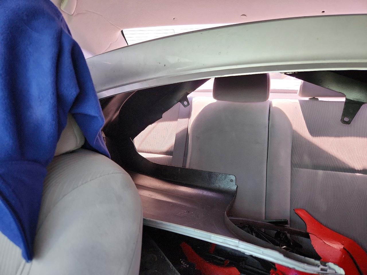 2011 Toyota Corolla Le Серебряный vin: JTDBU4EE8B9124203