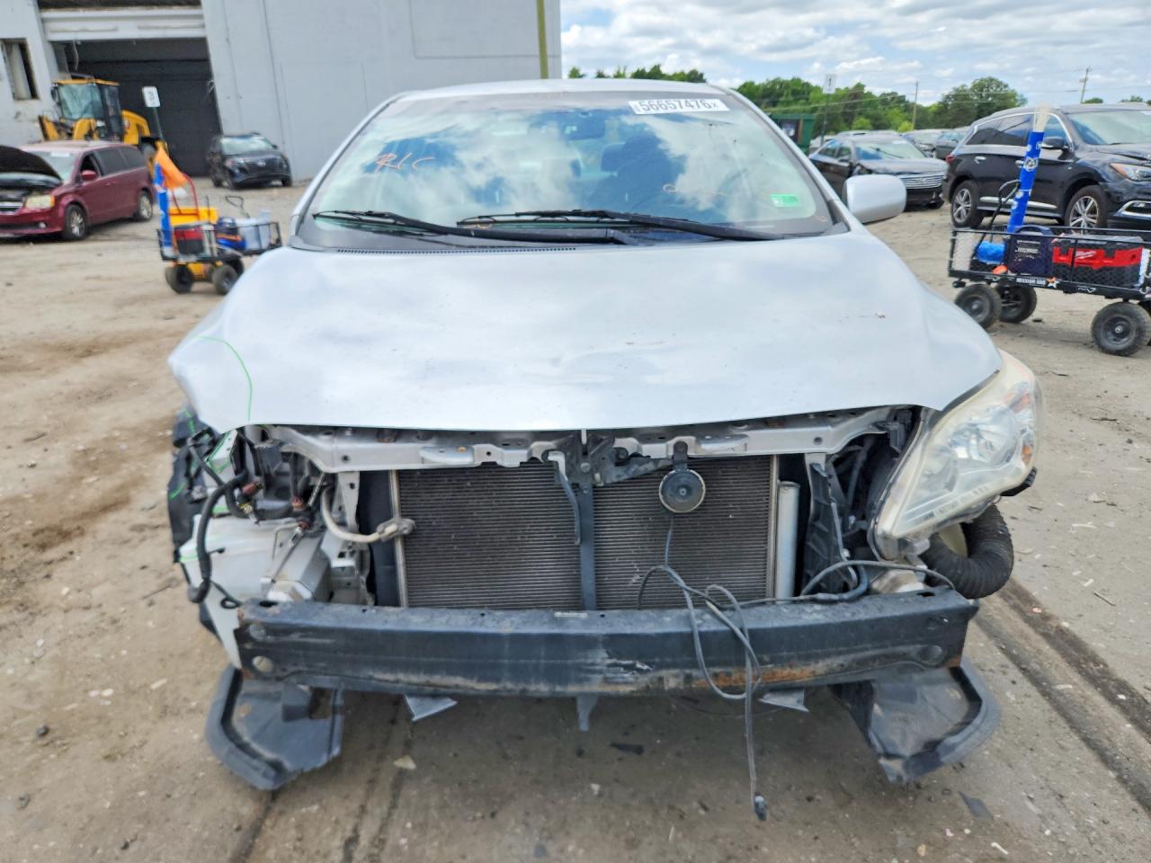 2011 Toyota Corolla Le Серебряный vin: JTDBU4EE8B9126873