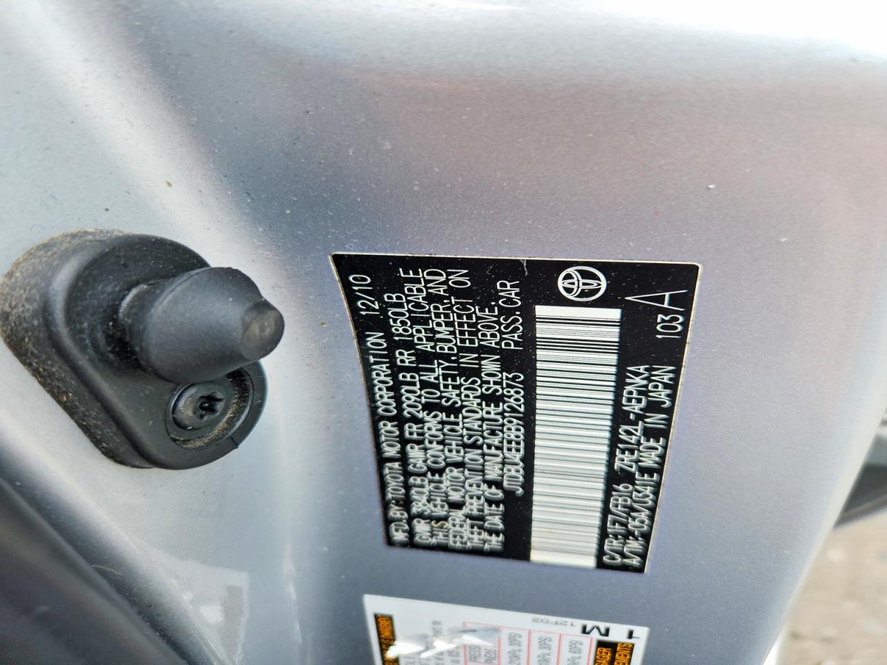 2011 Toyota Corolla Le Серебряный vin: JTDBU4EE8B9126873