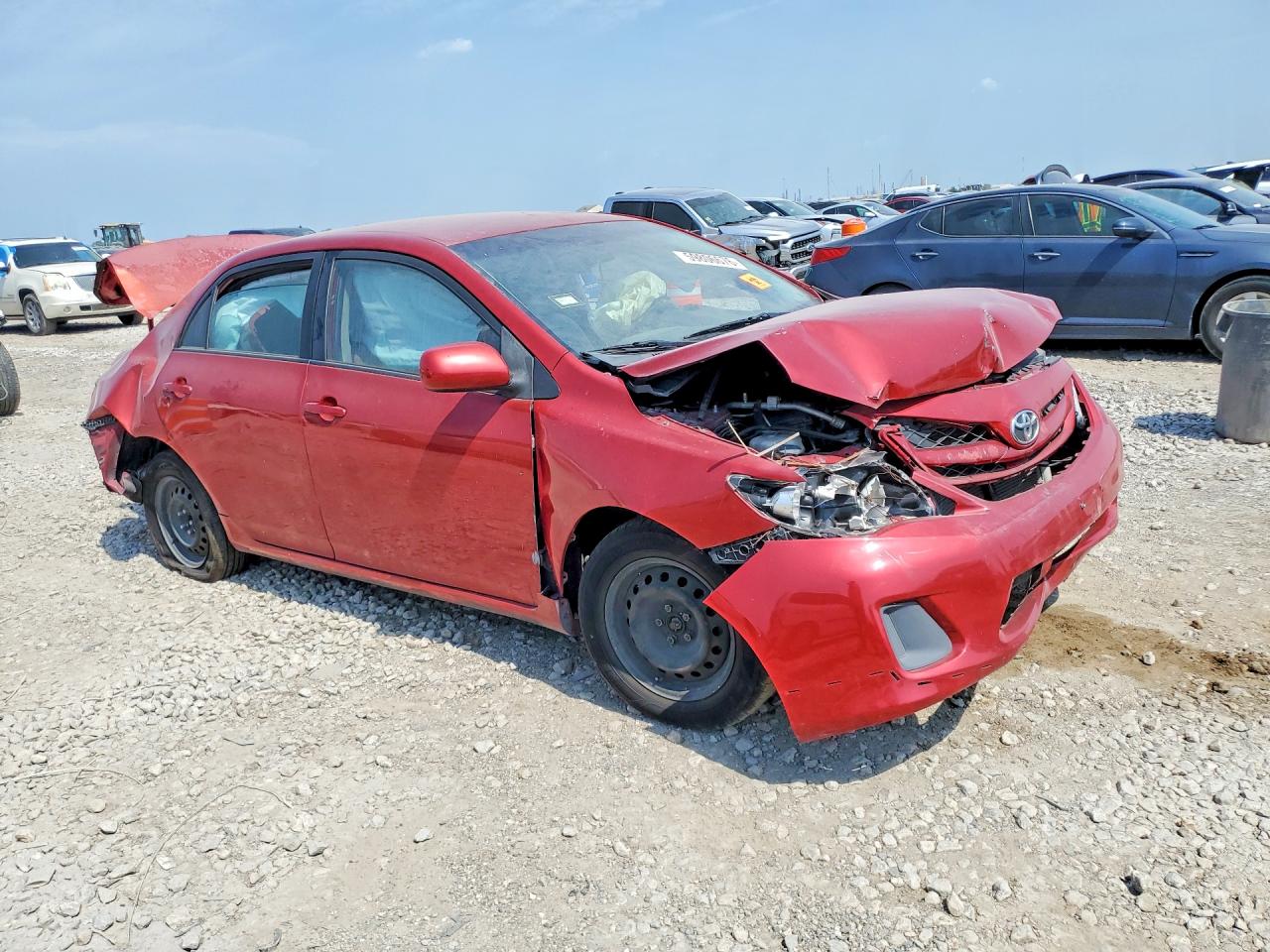 2011 Toyota Corolla Le Red vin: JTDBU4EE8B9129126